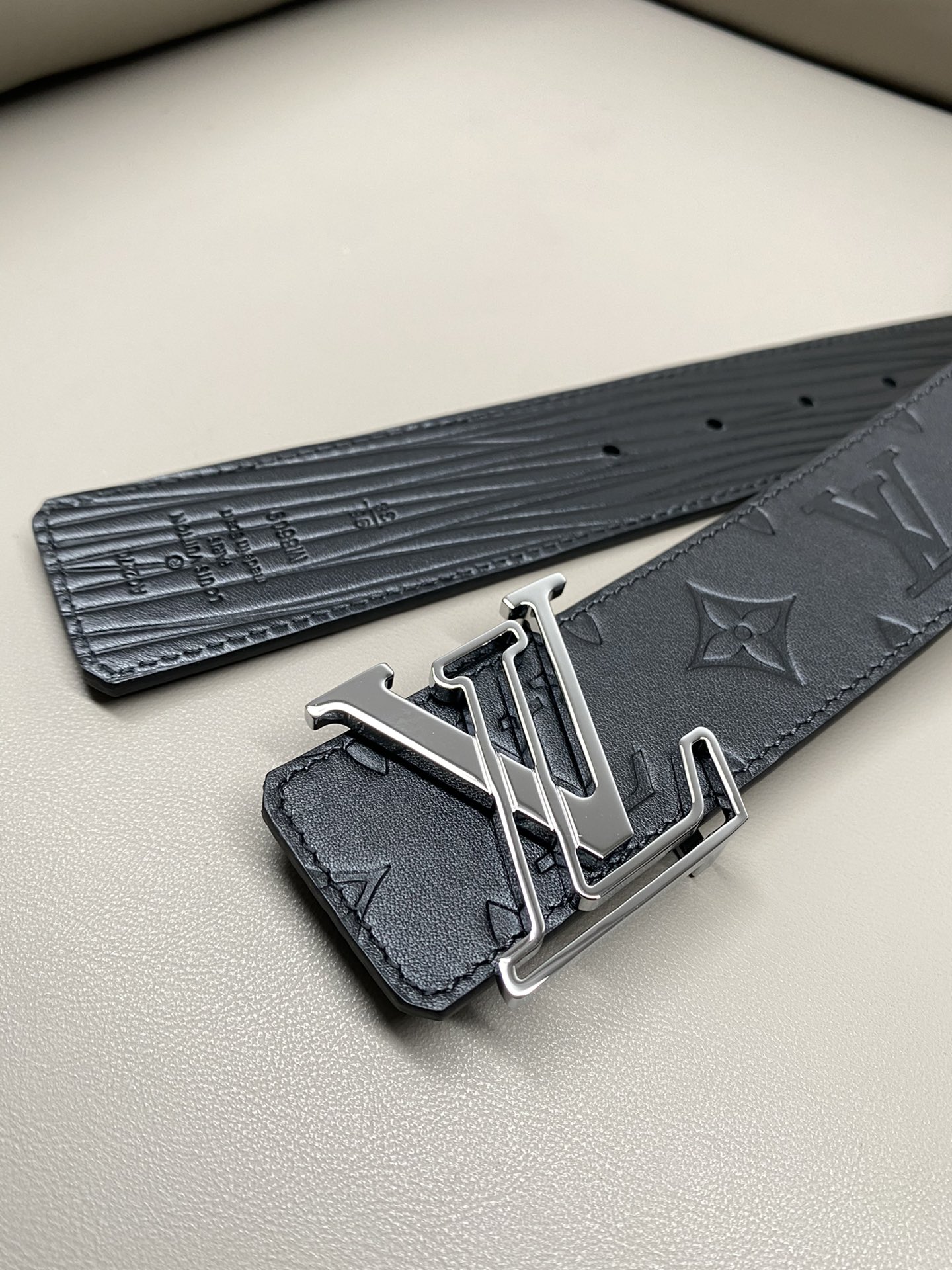 Louis Vuitton Basic Belt Cow Leather S-l