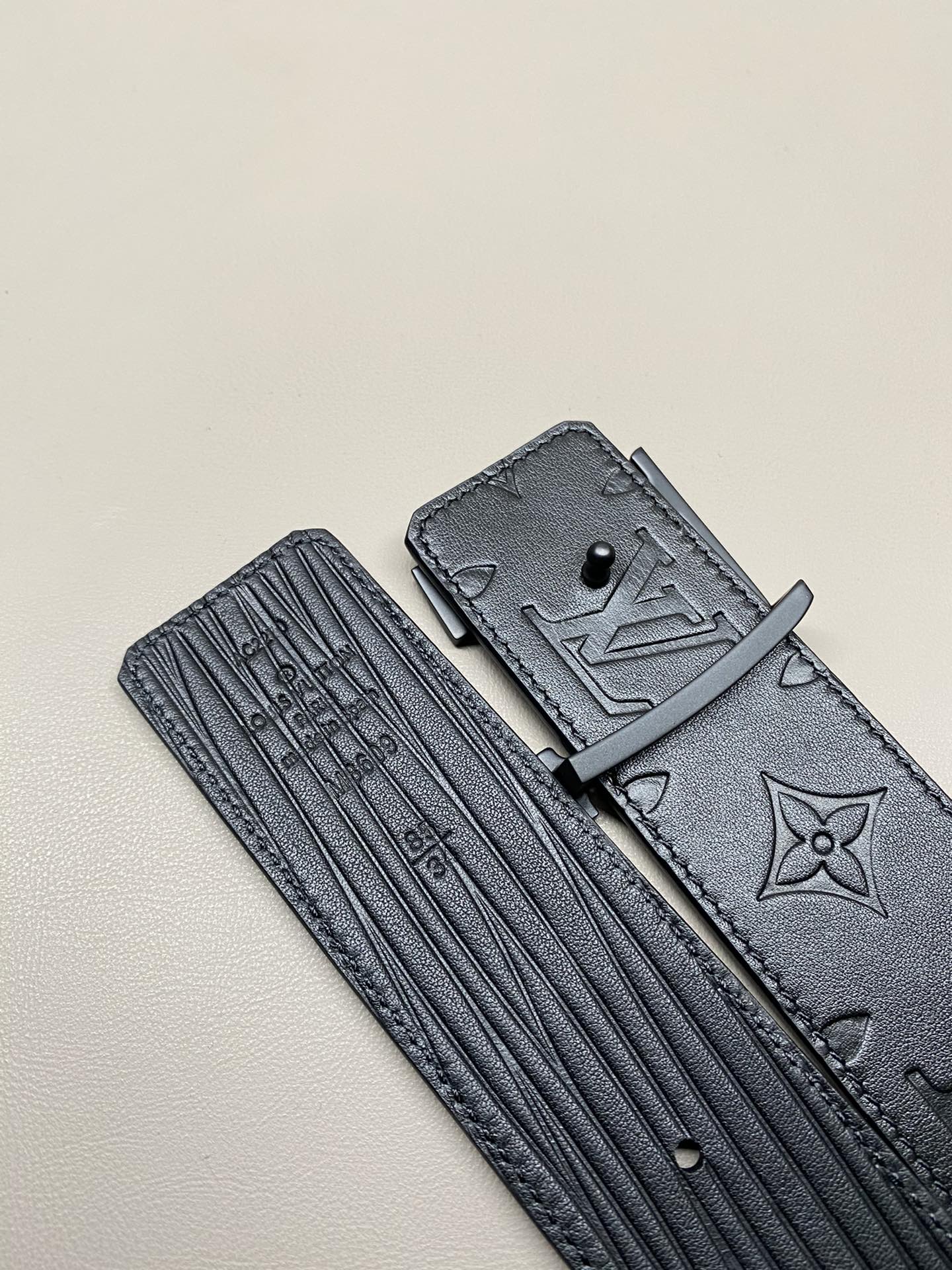 Louis Vuitton Basic Belt Cow Leather S-l