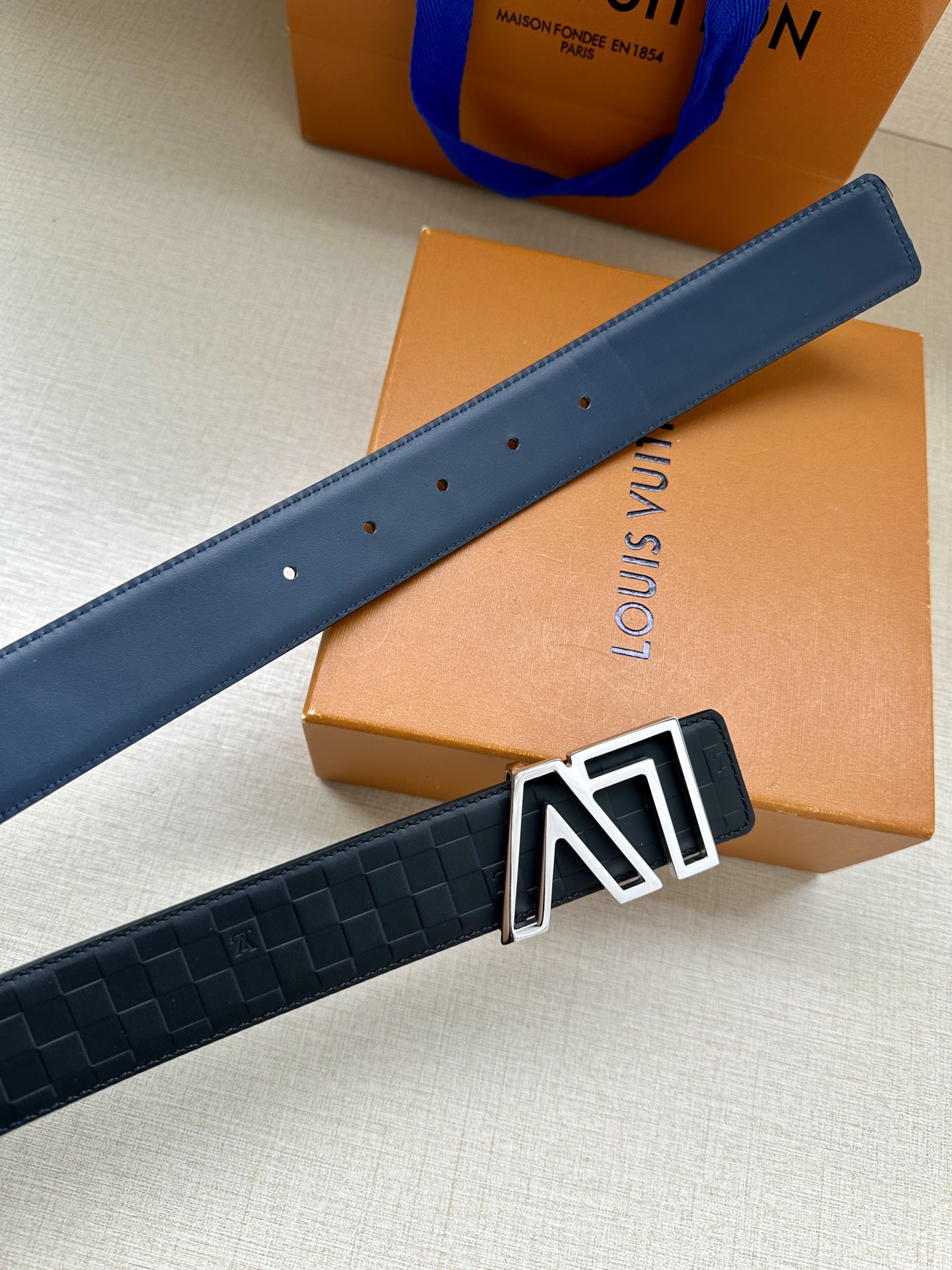 Louis Vuitton Basic Belt Cow Leather M-l