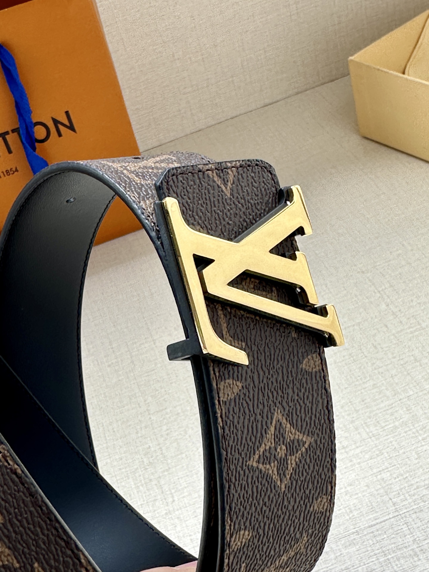 Louis Vuitton Basic Belt Cow Leather M-l