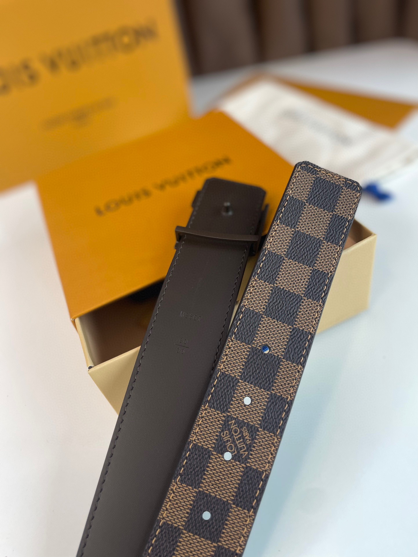 Louis Vuitton Basic Belt L