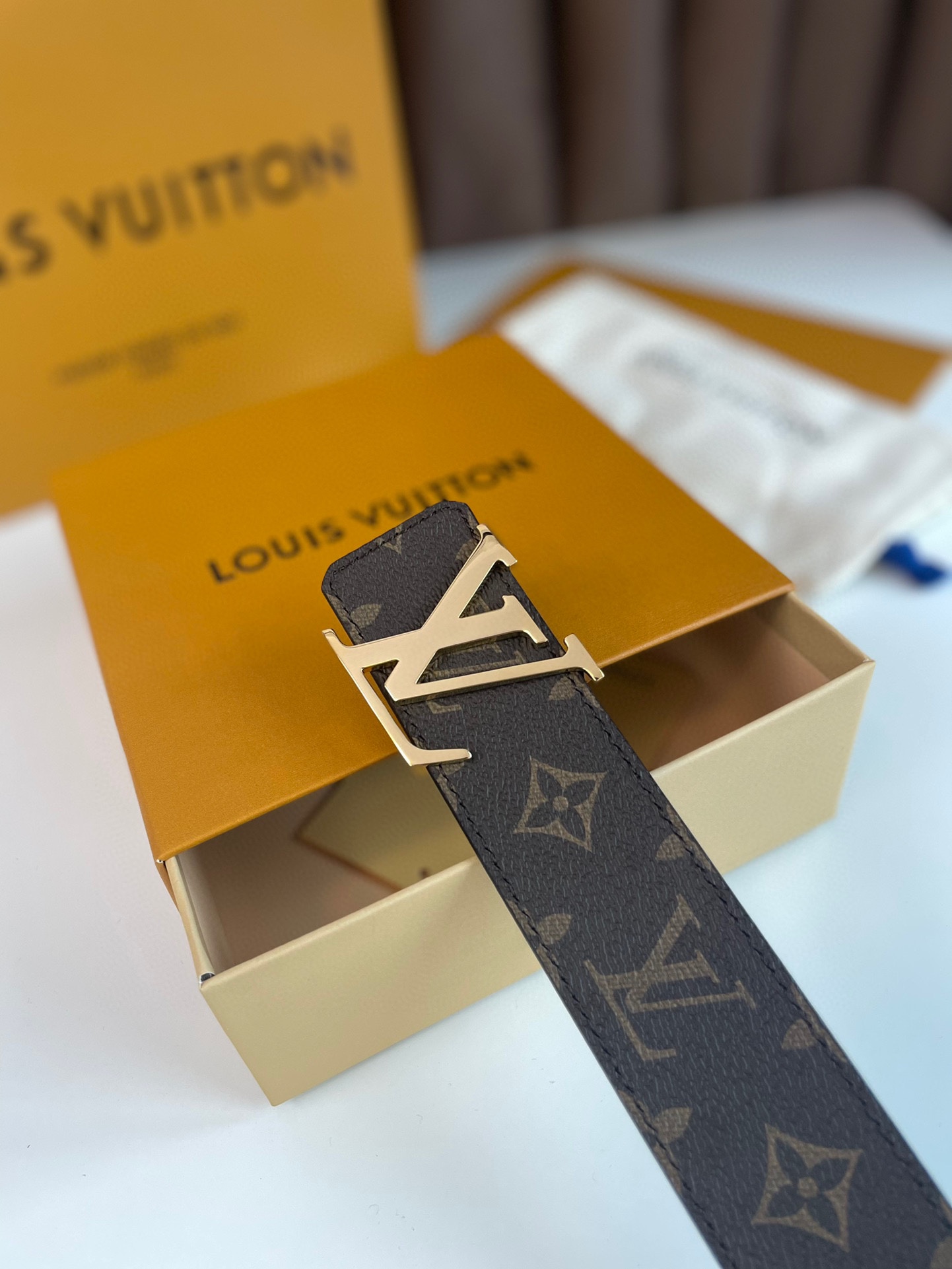Louis Vuitton Basic Belt L
