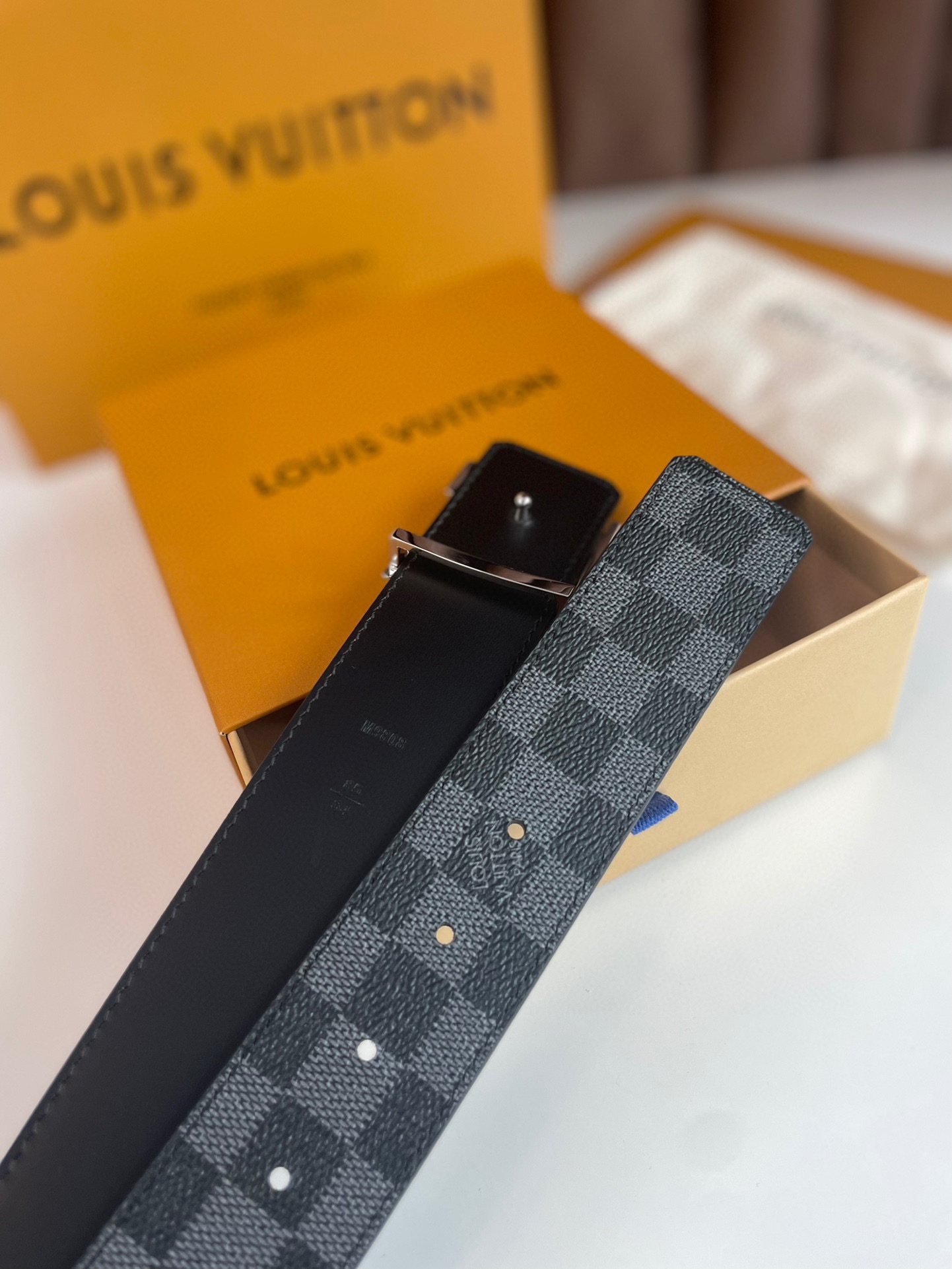 Louis Vuitton Basic Belt L