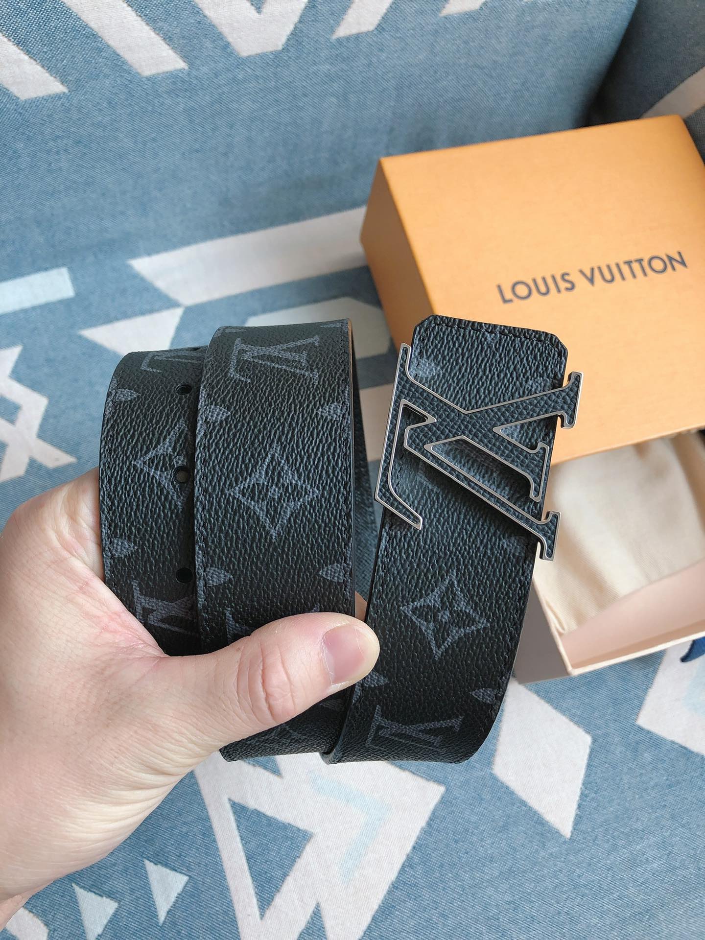 Louis Vuitton Male Leather Belt Cow Leather S-m-l