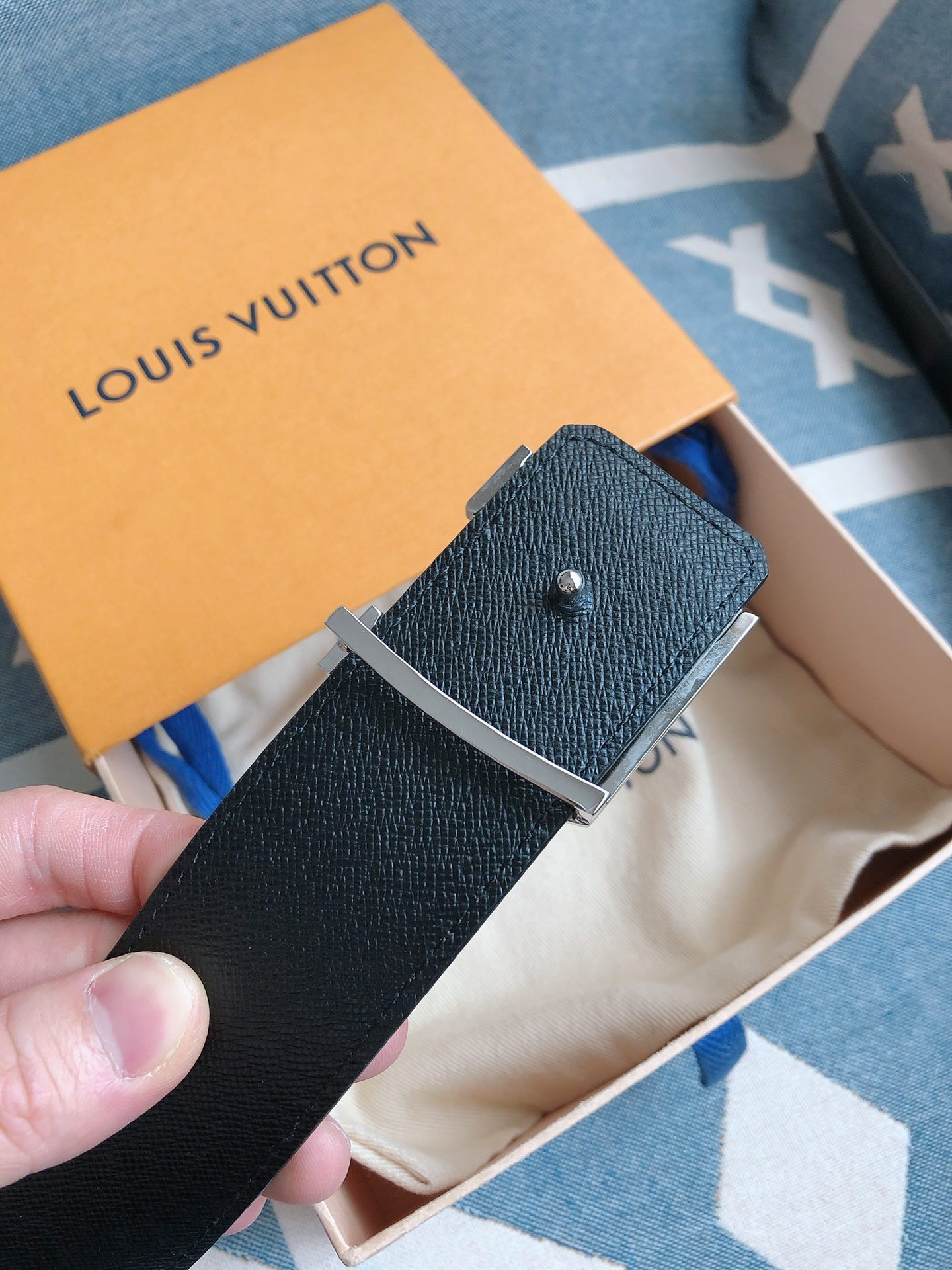 Louis Vuitton Male Leather Belt Cow Leather S-m-l