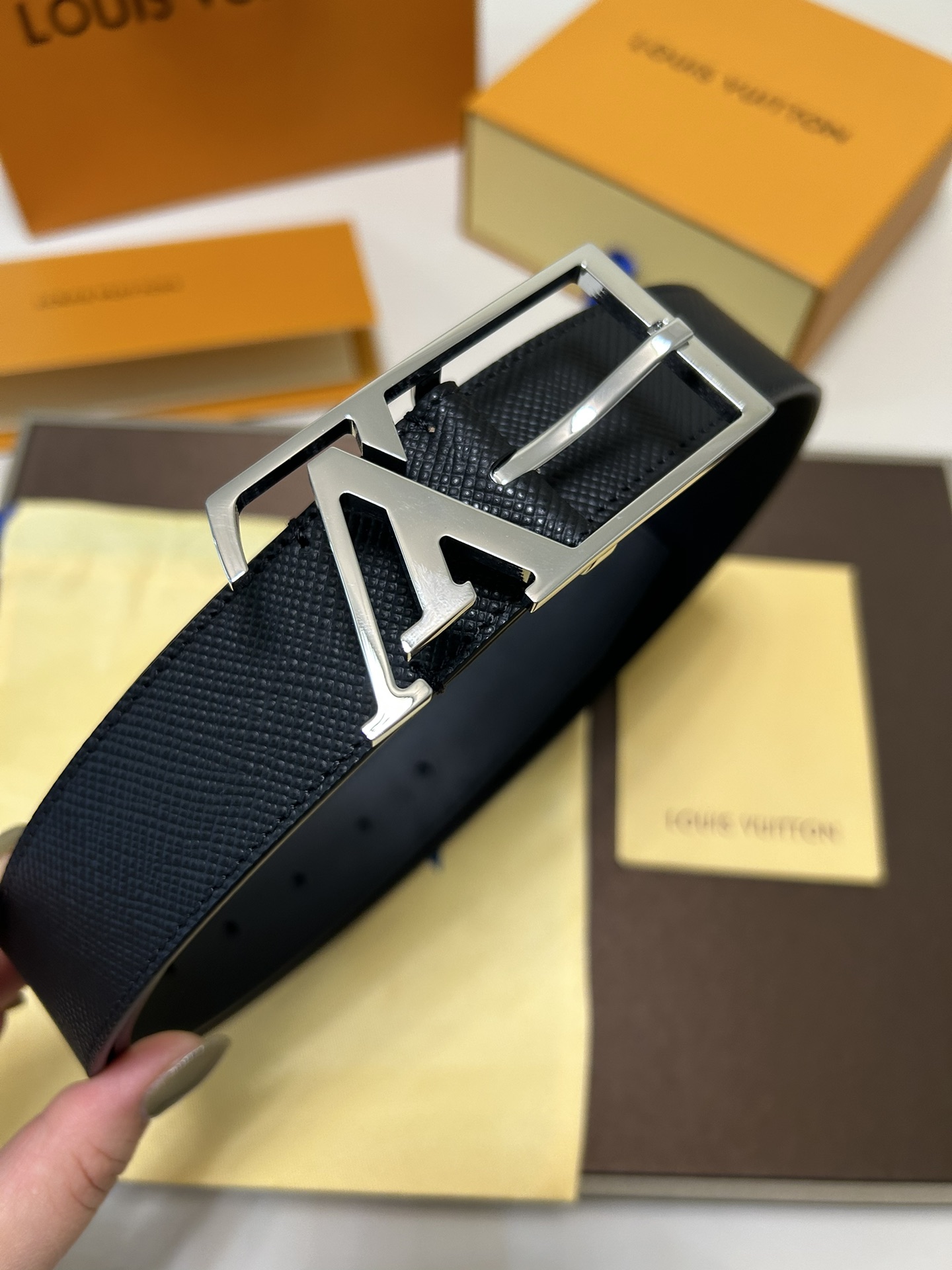 Louis Vuitton Male Basic Belt S-m-l