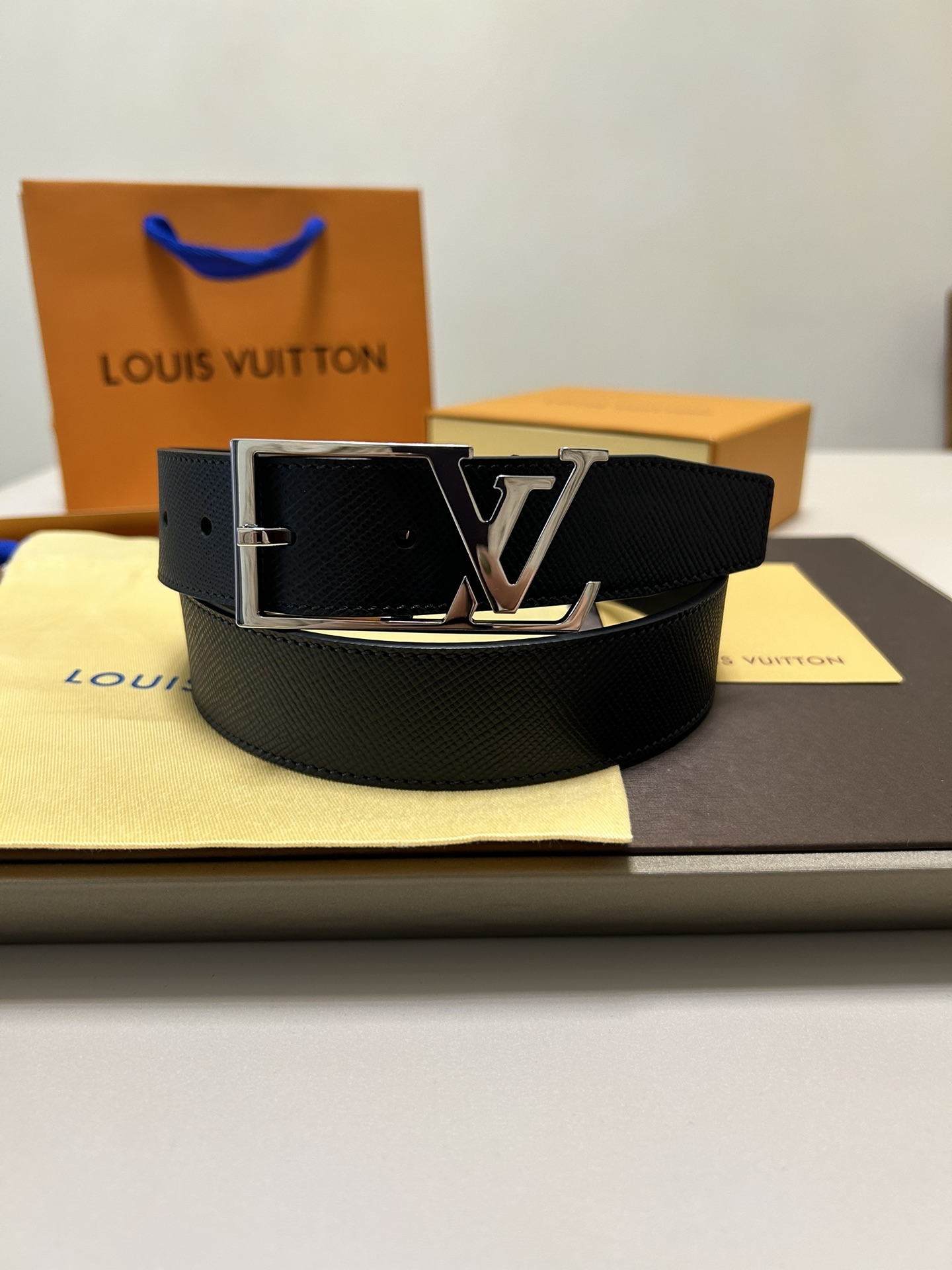 Louis Vuitton Male Basic Belt S-m-l