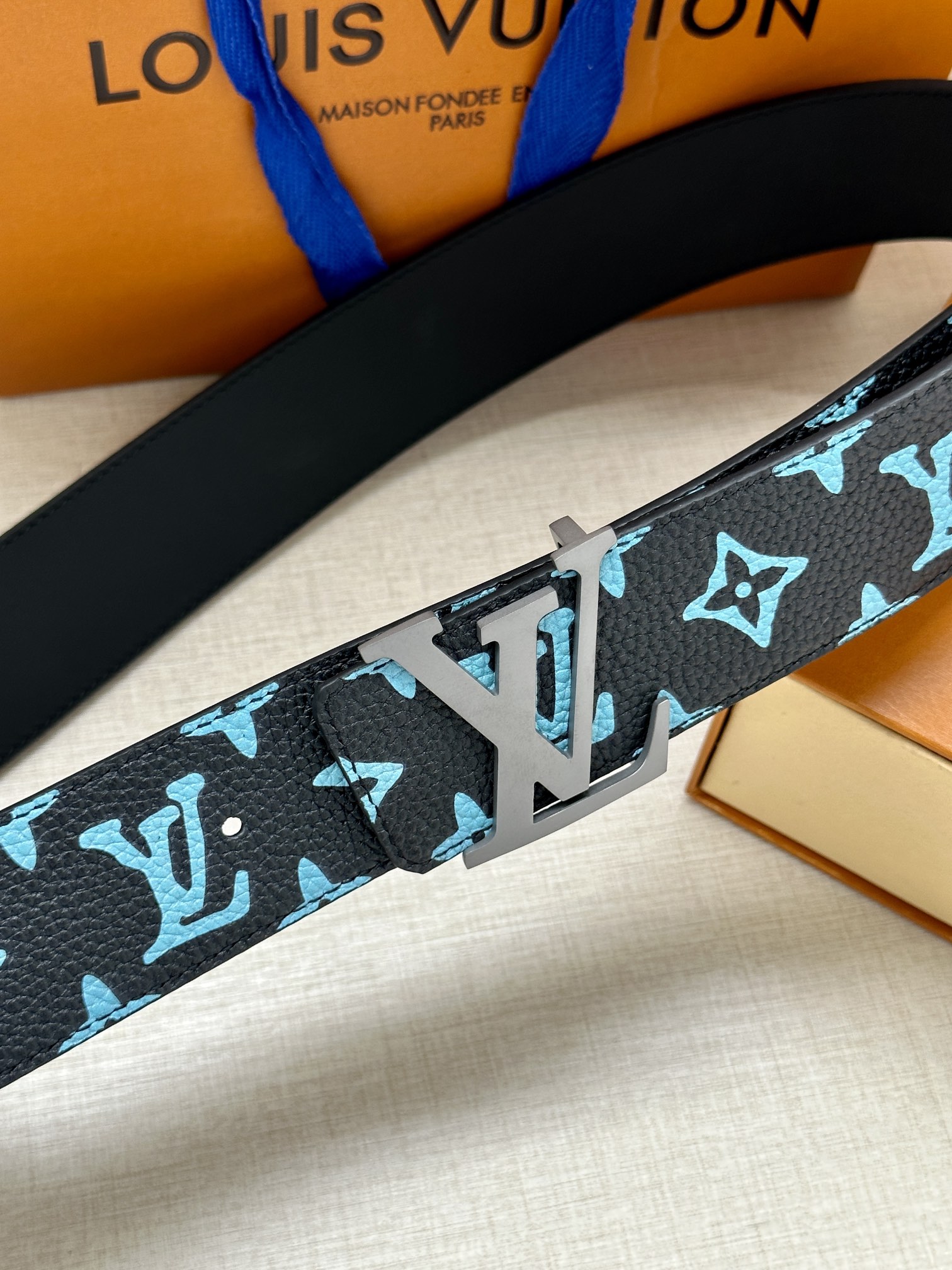 Louis Vuitton Male Basic Belt Cow Leather S-m-l