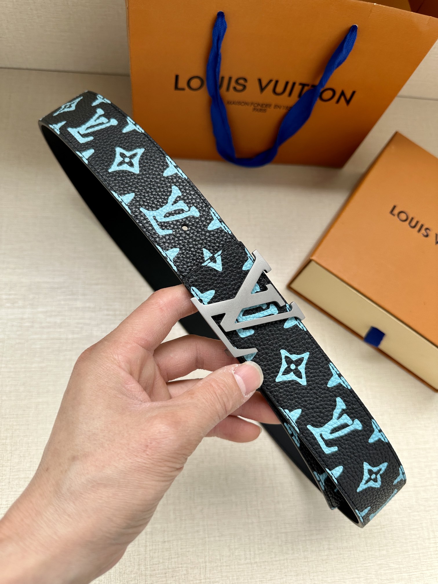 Louis Vuitton Male Basic Belt Cow Leather S-m-l