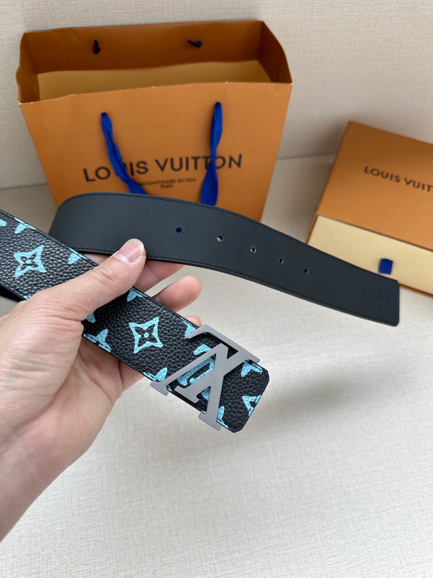 Louis Vuitton Male Basic Belt Cow Leather S-m-l