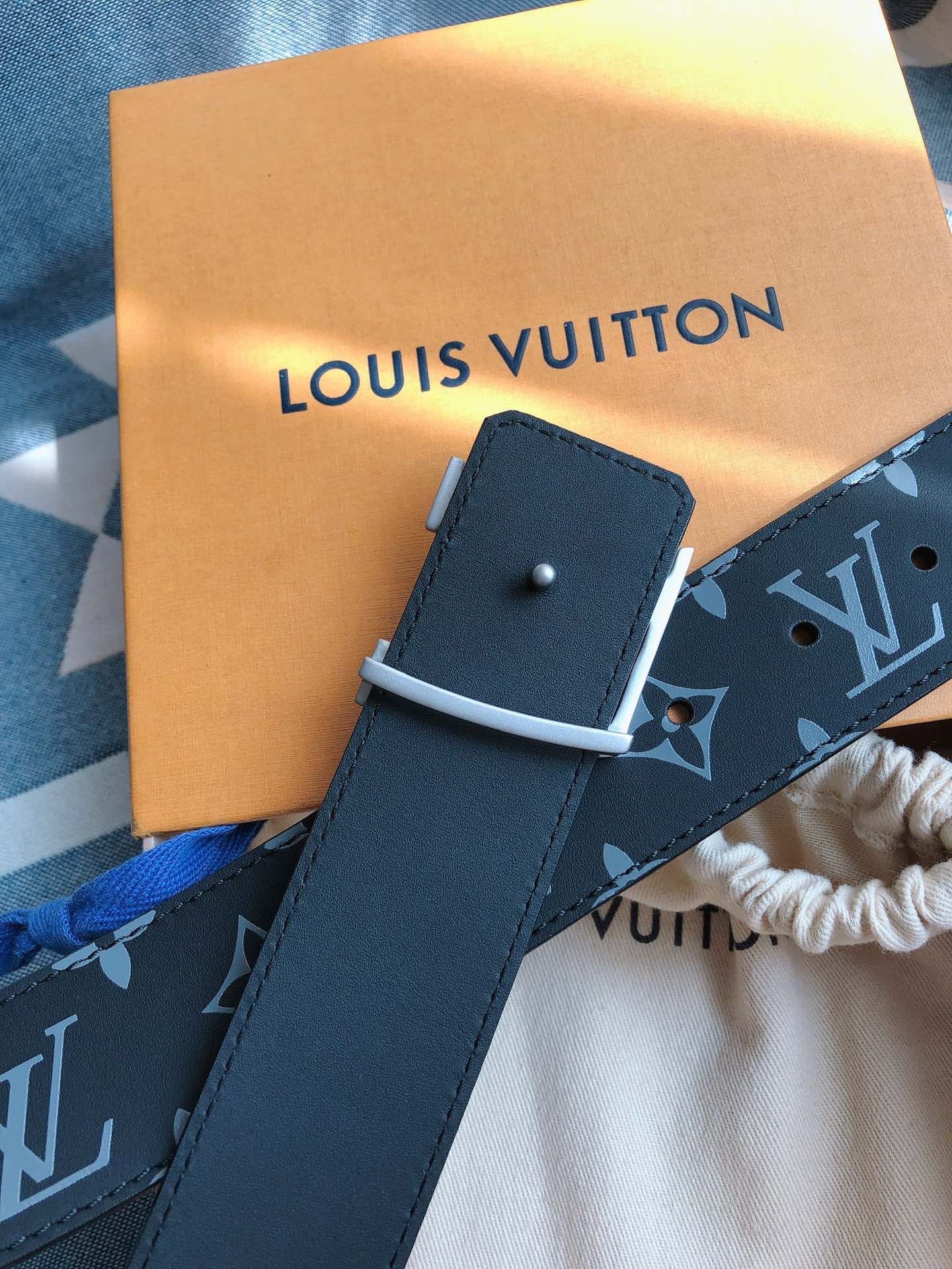 Louis Vuitton Male Leather Belt M-l