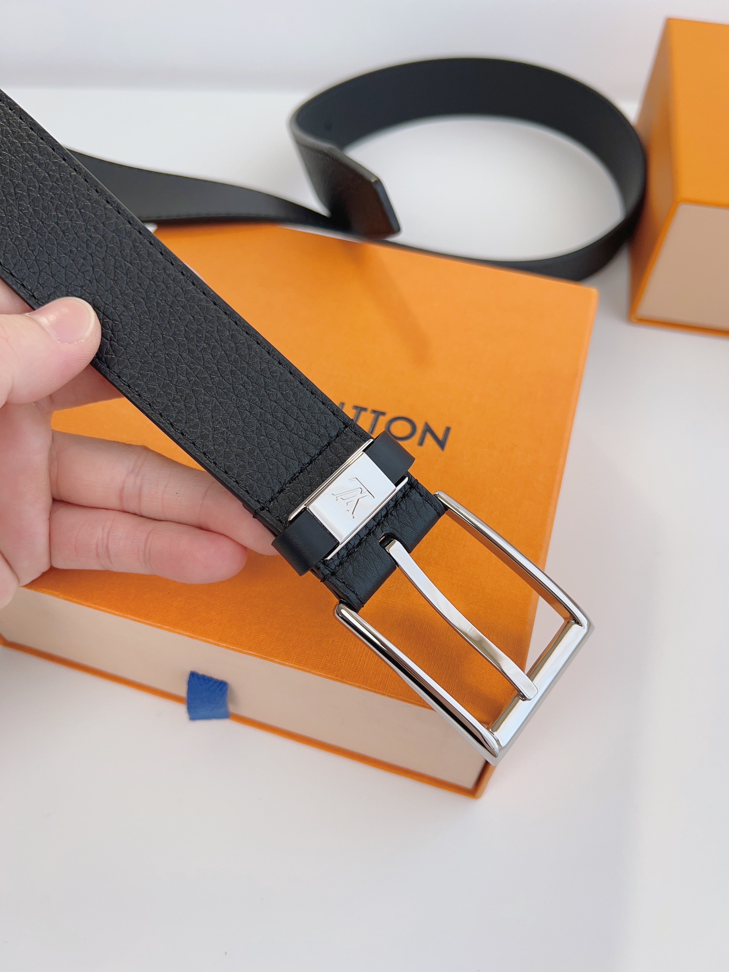 Louis Vuitton Male Leather Belt Top Grain Leather 13514-m-l