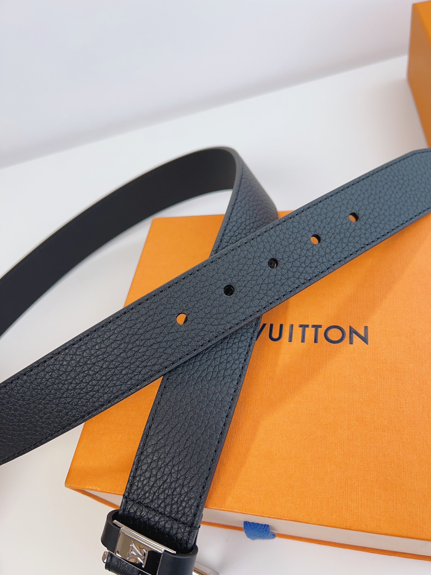 Louis Vuitton Male Leather Belt Top Grain Leather 13514-m-l