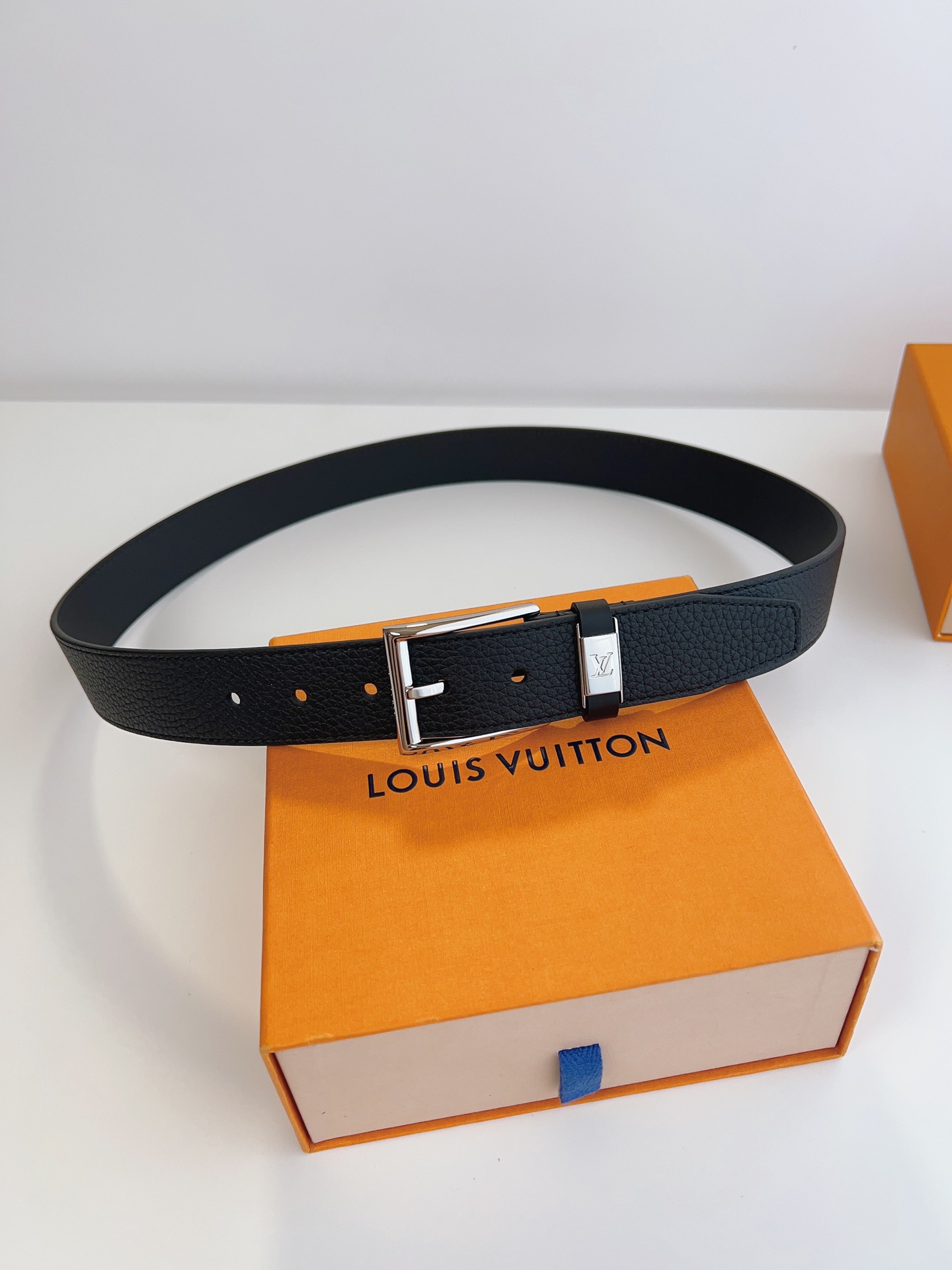 Louis Vuitton Male Leather Belt Top Grain Leather 13514-m-l