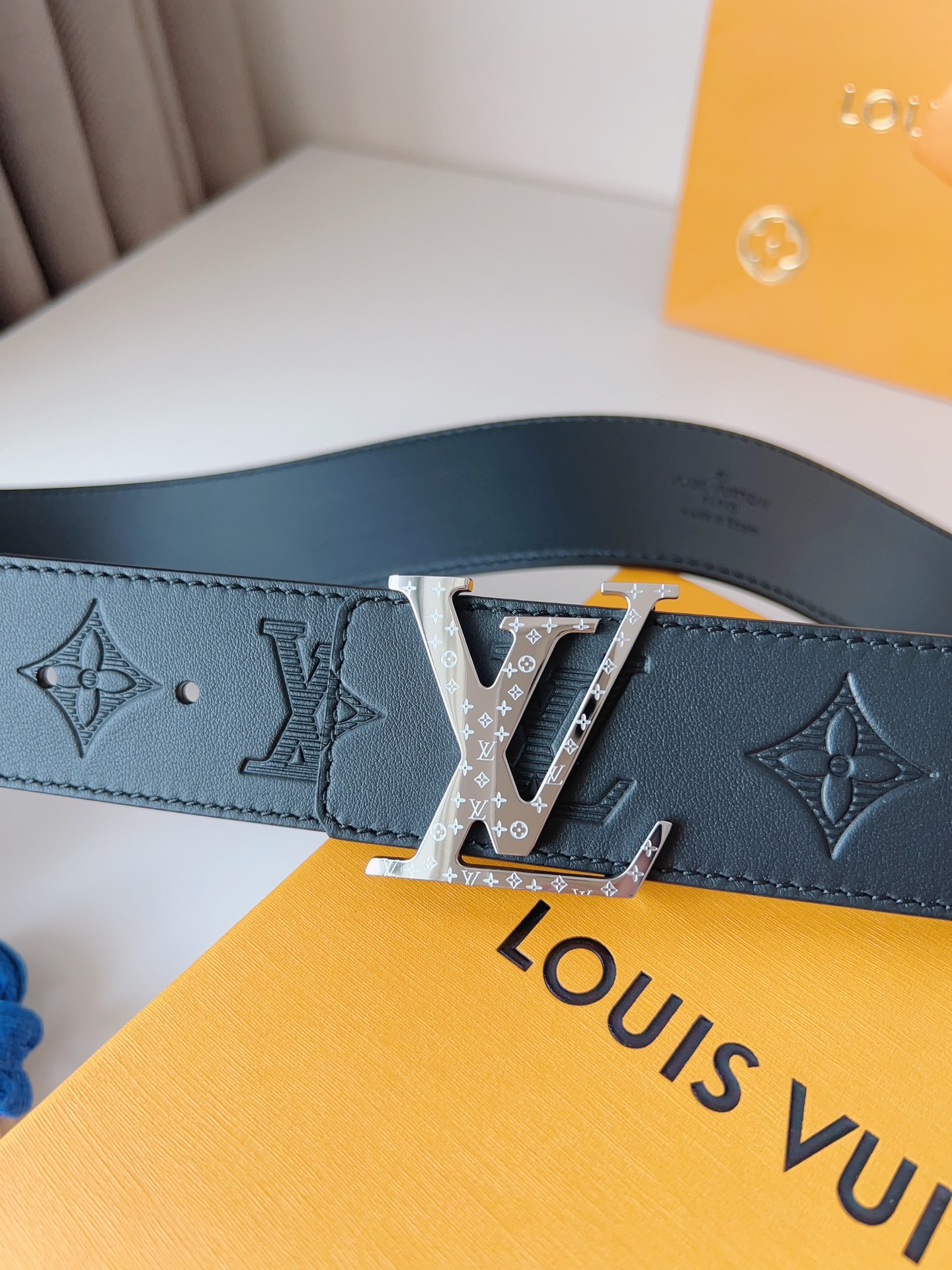 Louis Vuitton Basic Belt 40mm-l