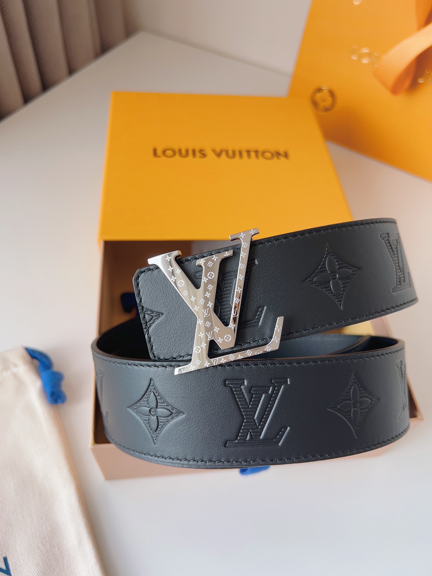 Louis Vuitton Basic Belt 40mm-l