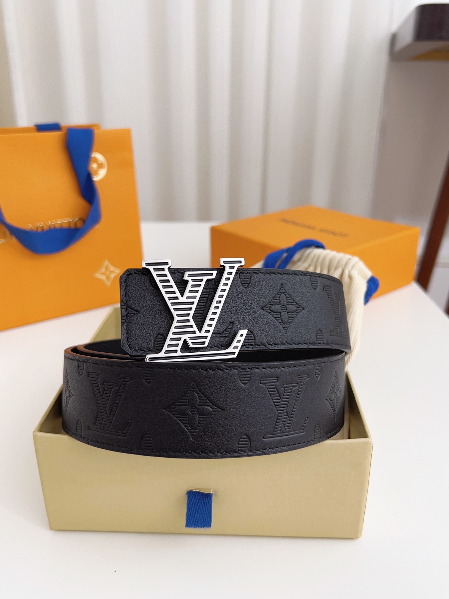 Louis Vuitton Basic Belt 40mm-l