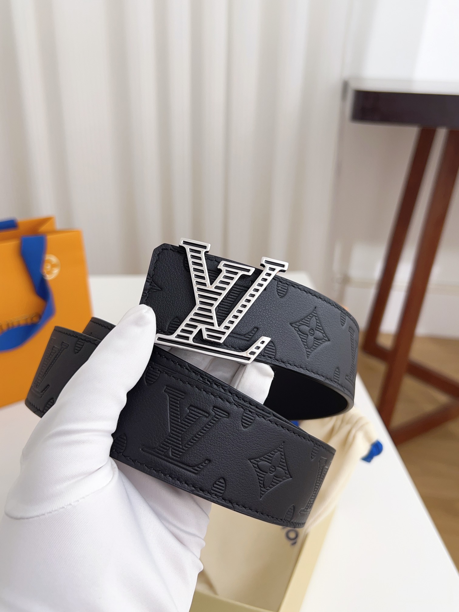 Louis Vuitton Basic Belt 40mm-l