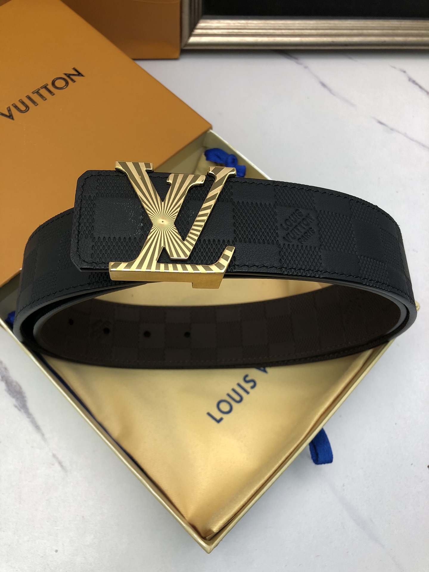 Louis Vuitton Basic Belt Top Grain Leather Black L