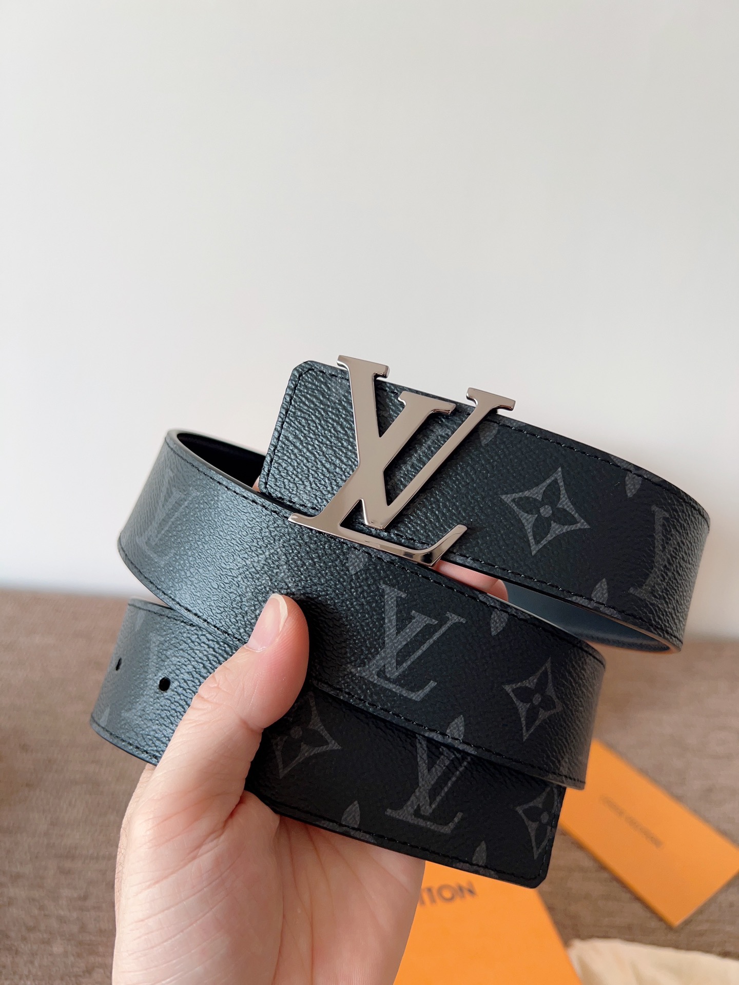 Louis Vuitton Basic Belt L