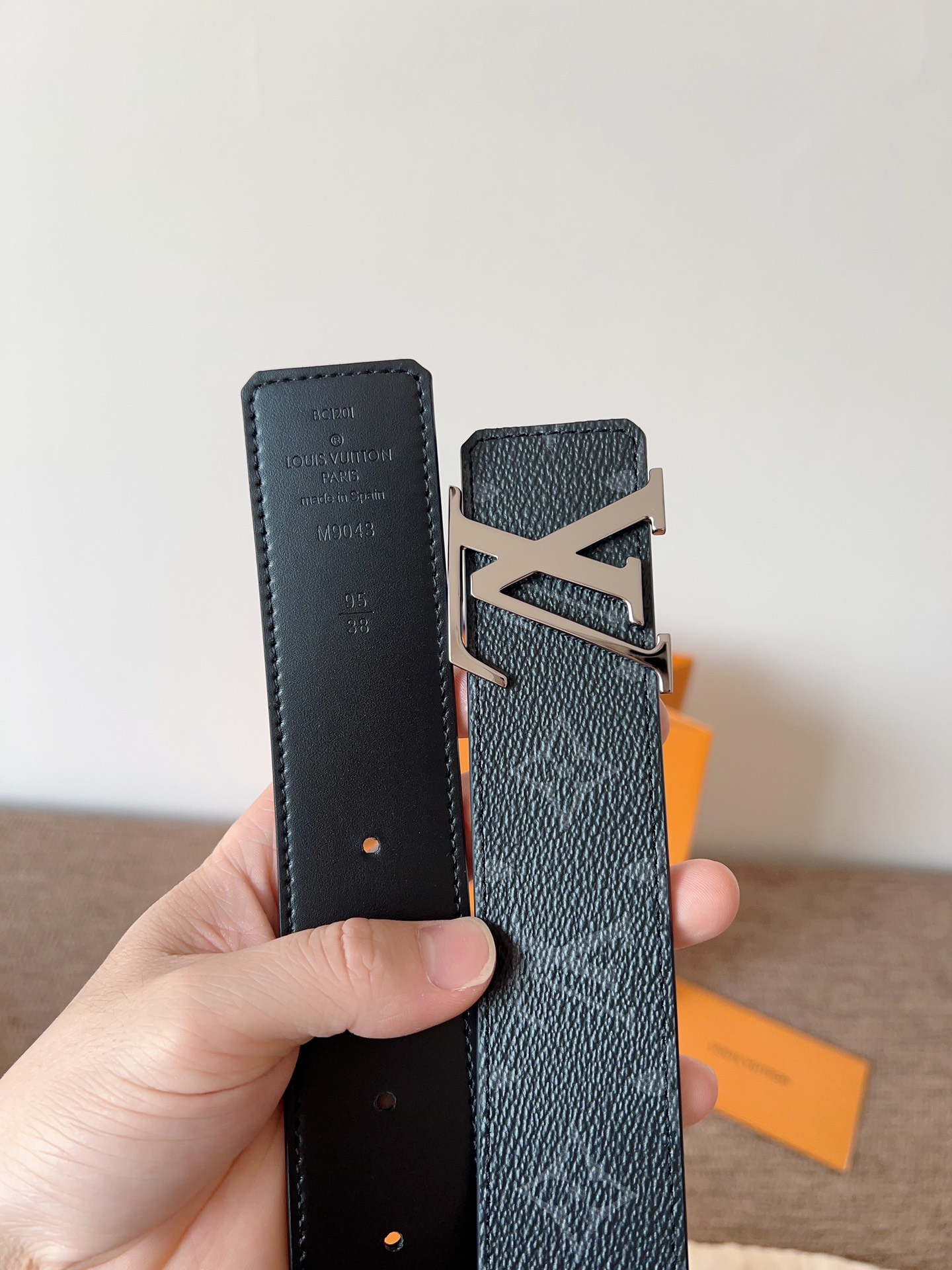 Louis Vuitton Basic Belt L