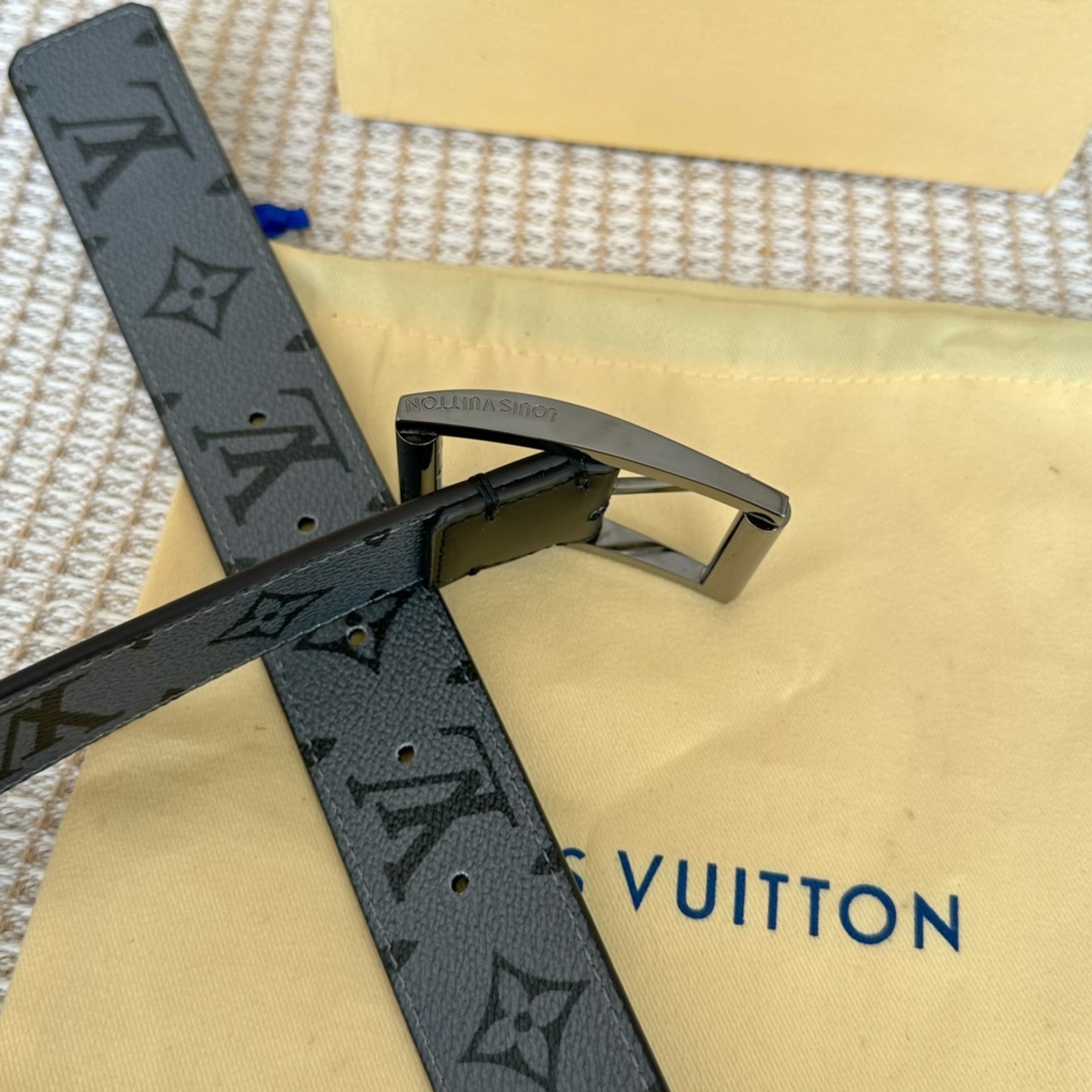 Louis Vuitton Male Basic Belt Cow Leather S-m-l