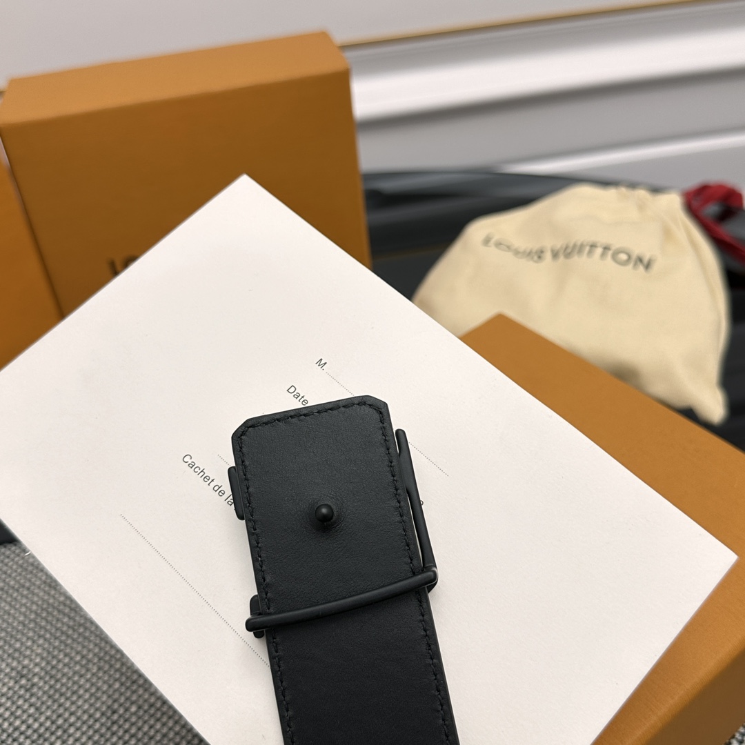 Louis Vuitton Male Basic Belt Cow Leather M-l