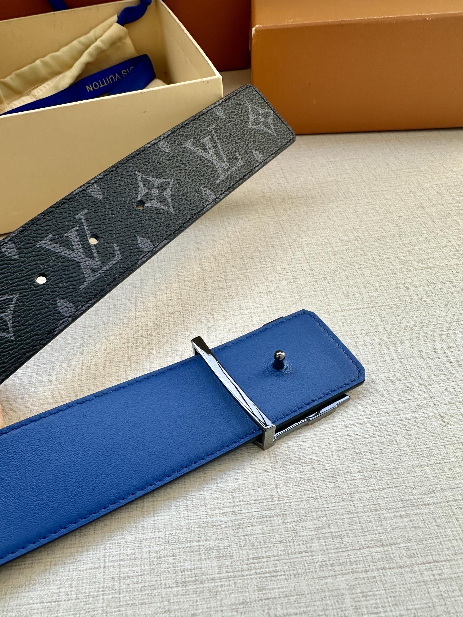 Louis Vuitton Male Basic Belt Canvas S-m-l