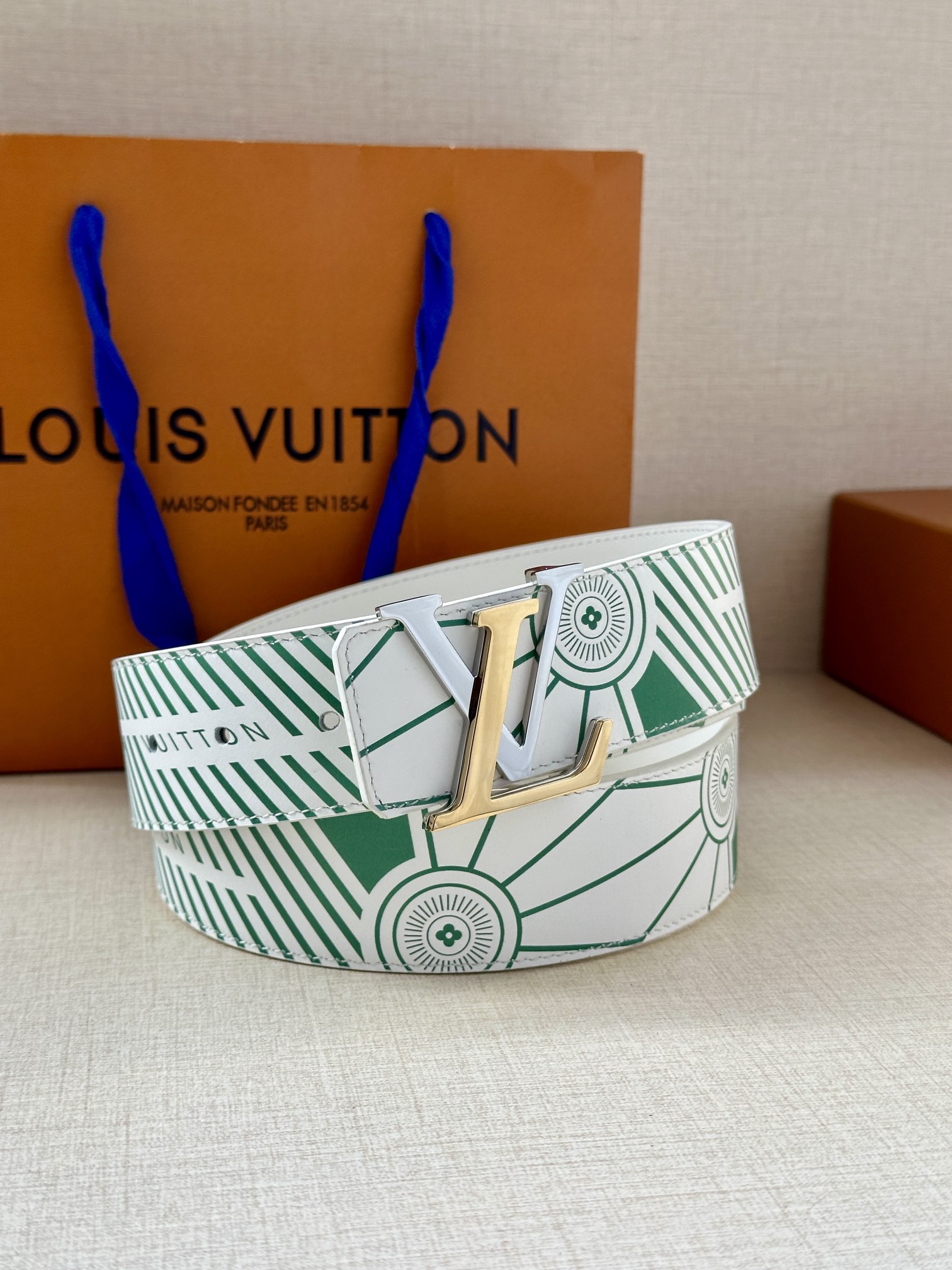 Louis Vuitton Male Basic Belt Cow Leather S-m-l