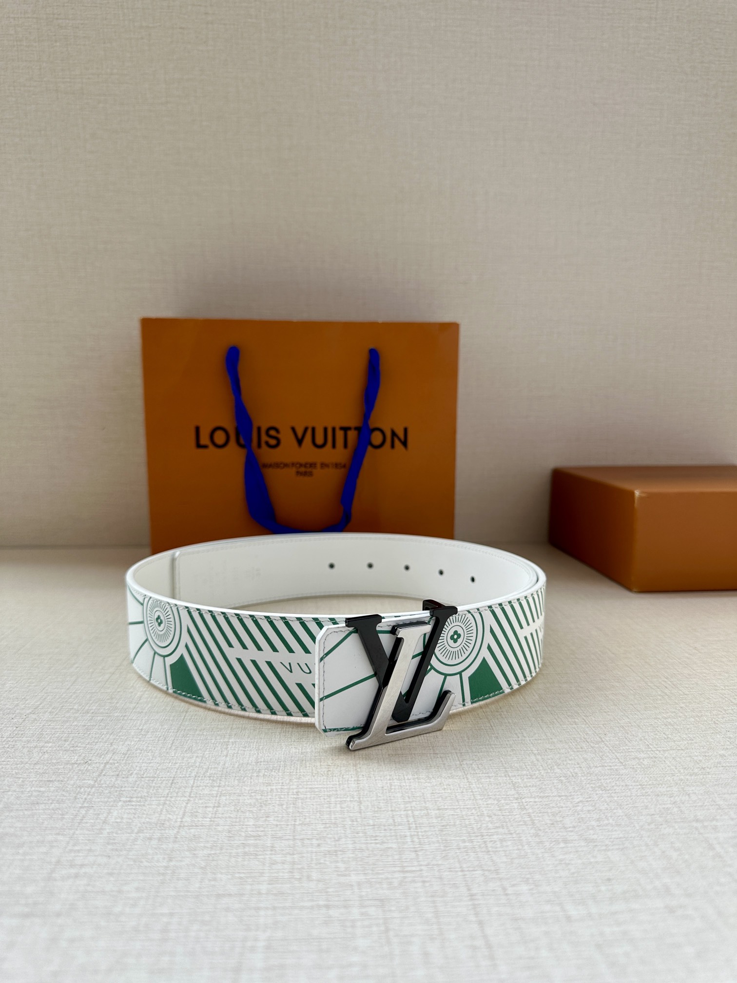 Louis Vuitton Male Basic Belt Cow Leather S-m-l