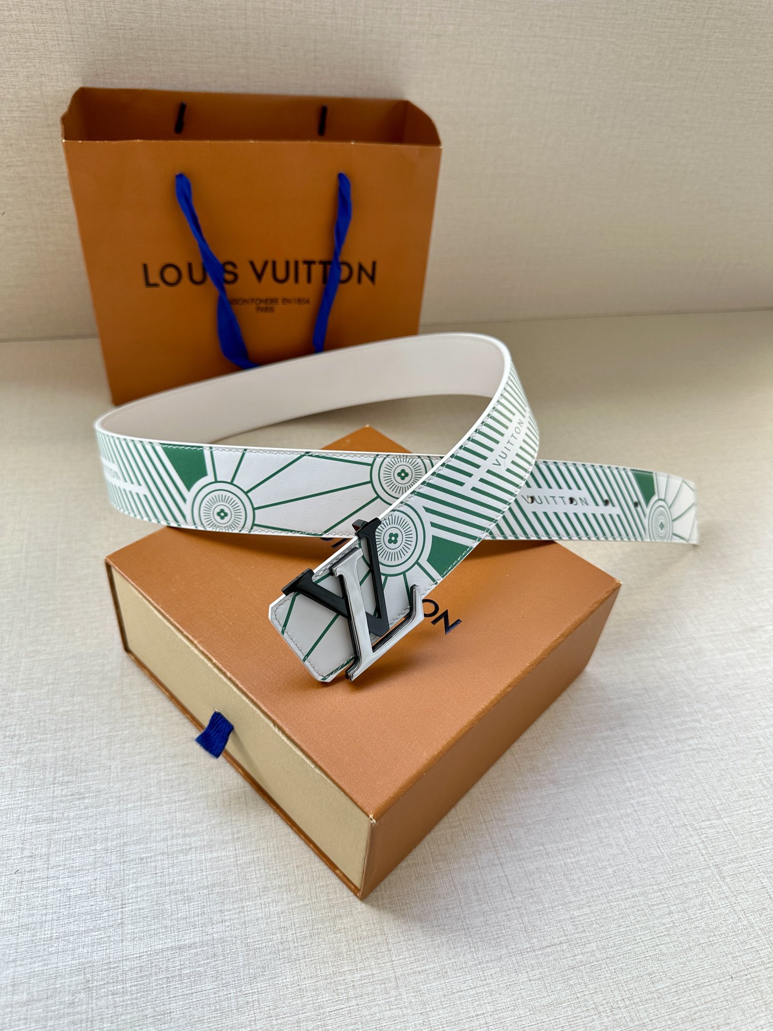Louis Vuitton Male Basic Belt Cow Leather S-m-l