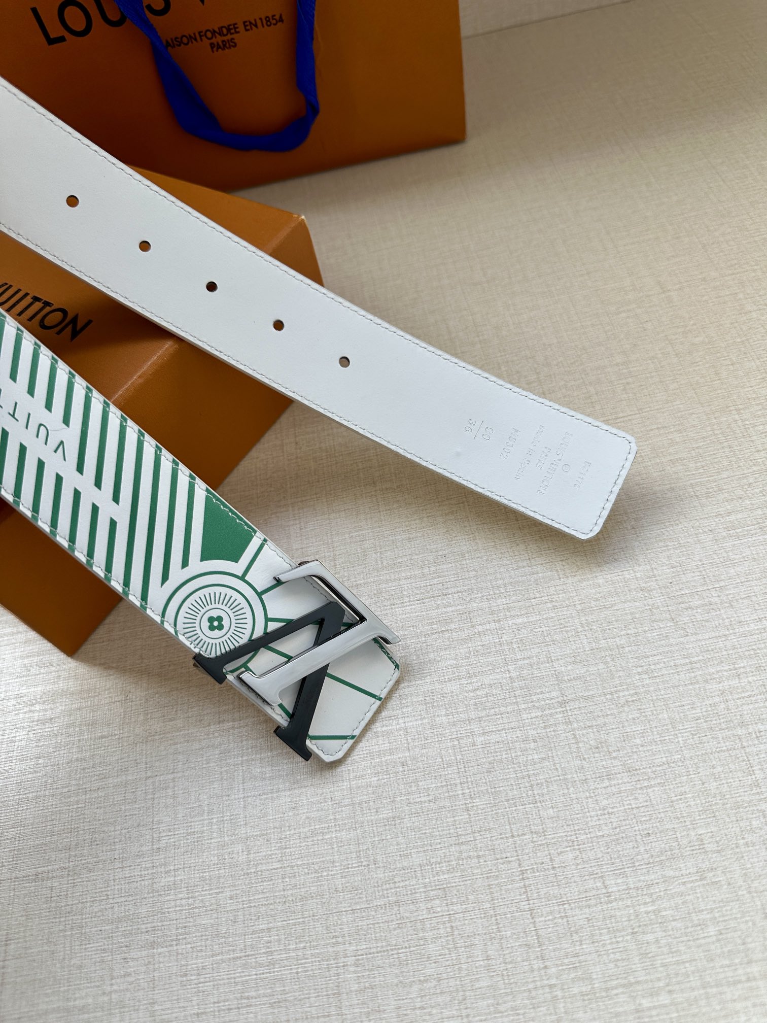 Louis Vuitton Male Basic Belt Cow Leather S-m-l