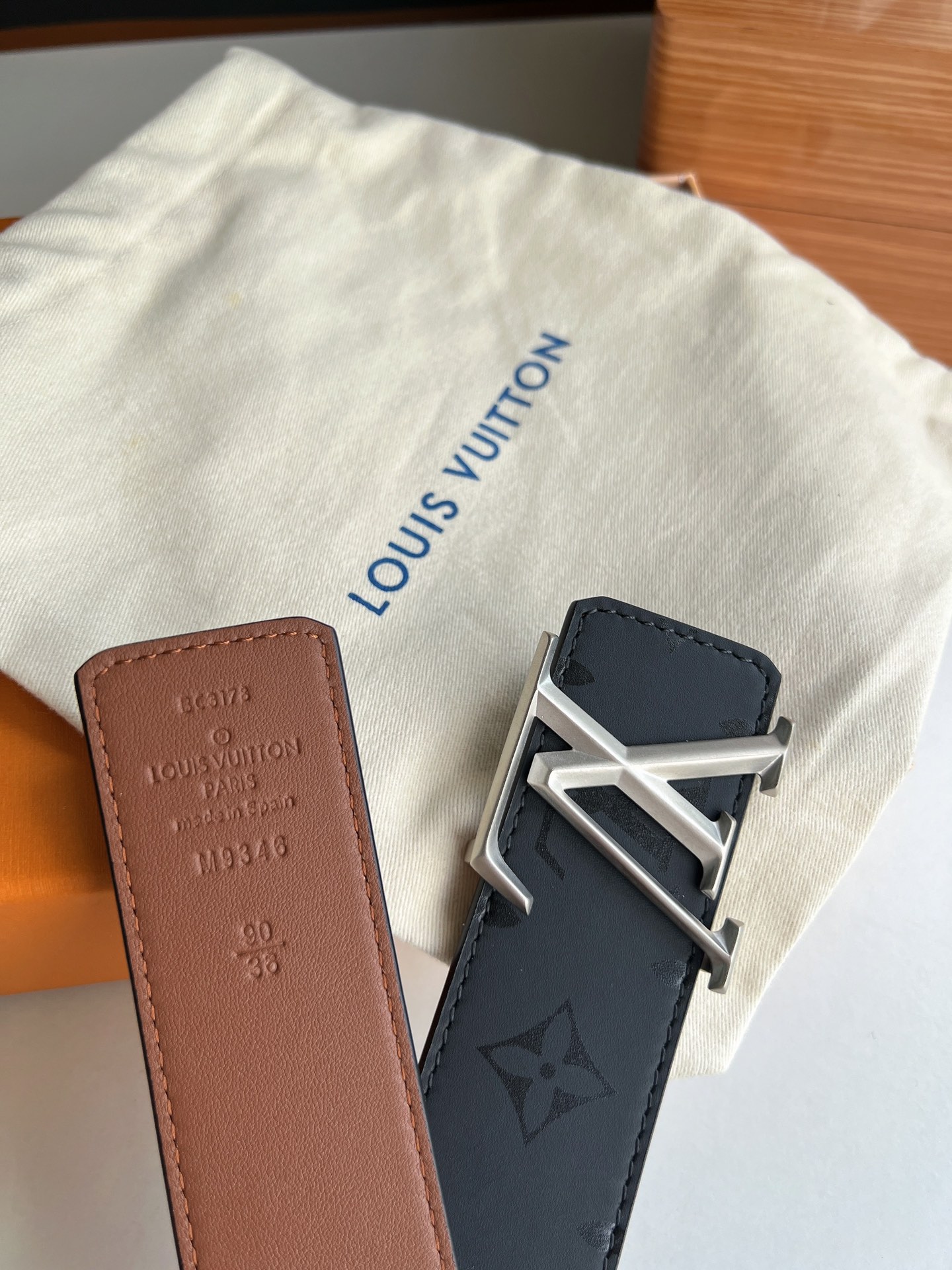 Louis Vuitton Male Leather Belt Cow Leather Brown S-m-l