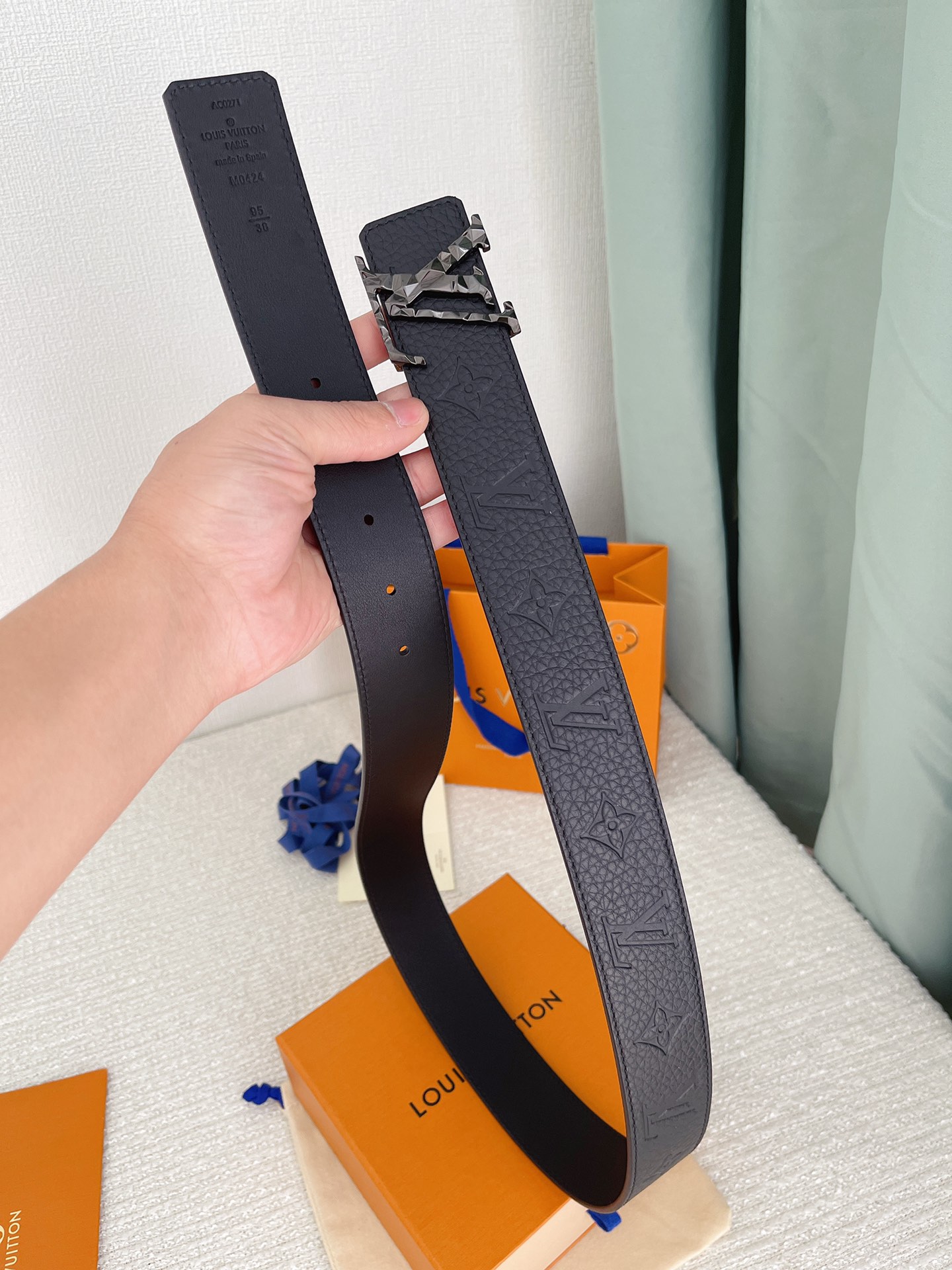 Louis Vuitton Male Leather Belt Cow Leather S-l