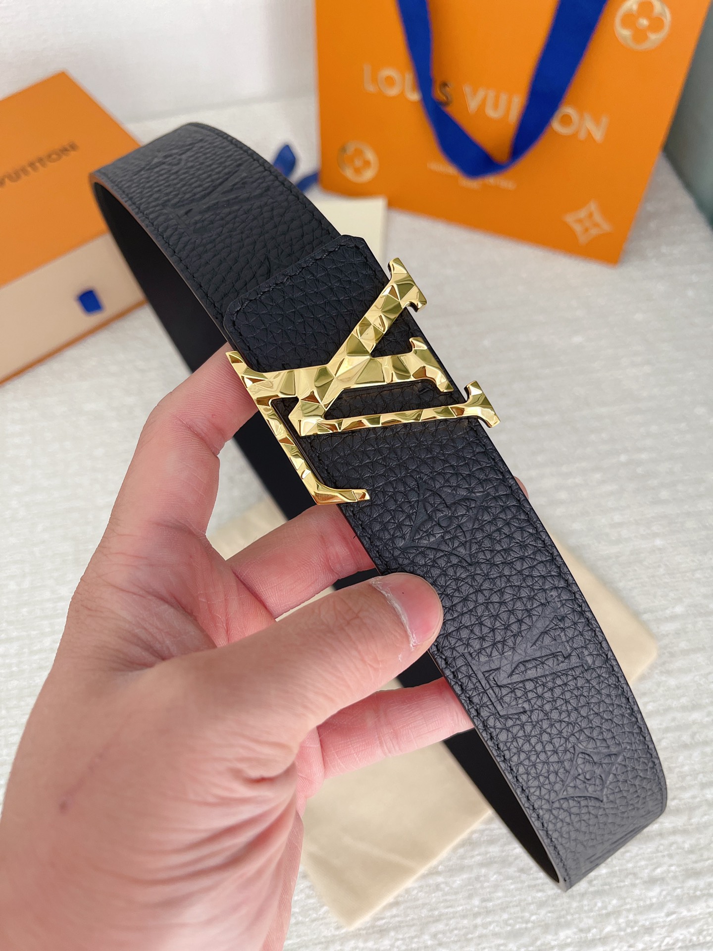 Louis Vuitton Male Leather Belt Cow Leather S-l