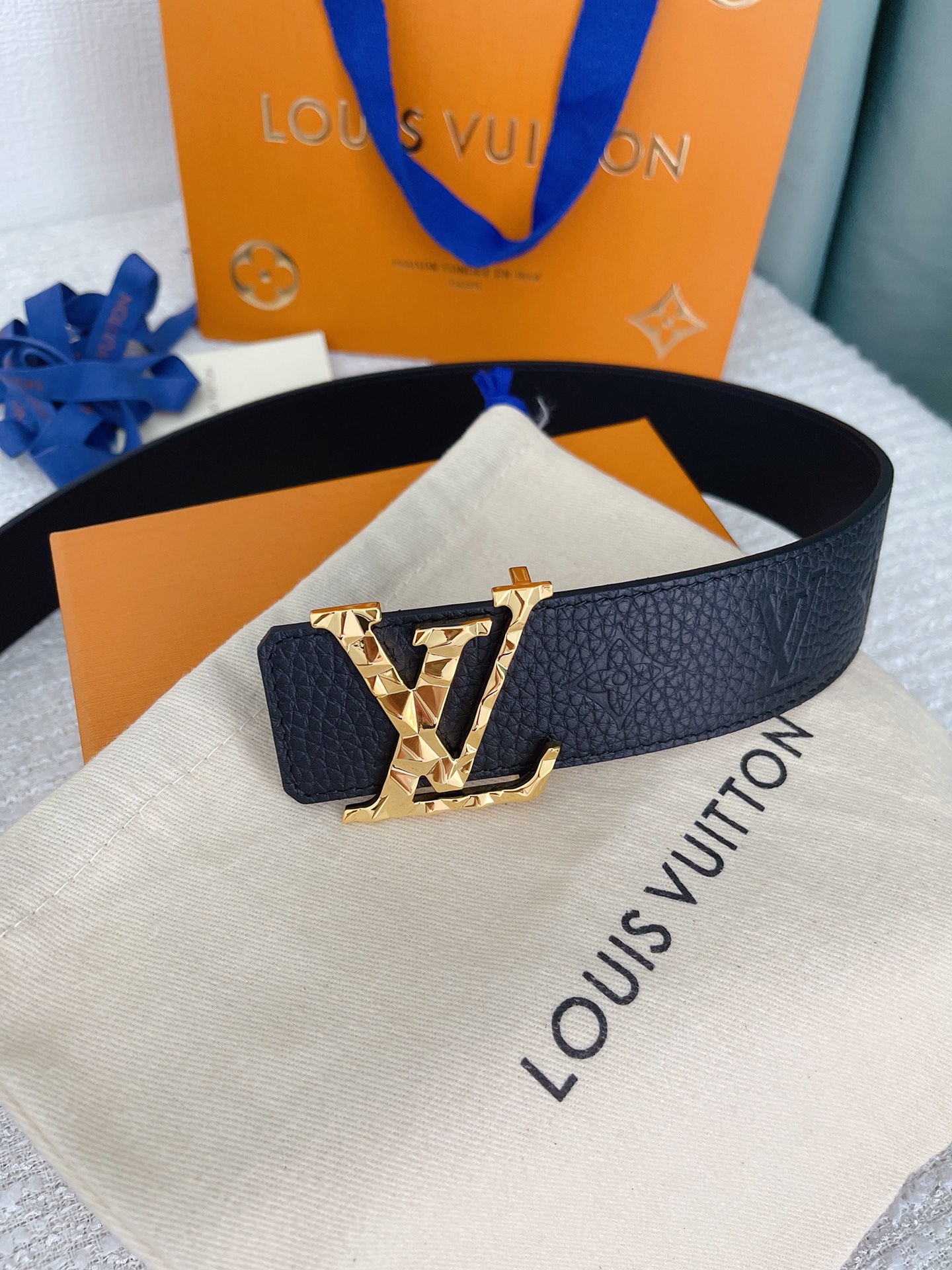 Louis Vuitton Male Leather Belt Cow Leather S-l