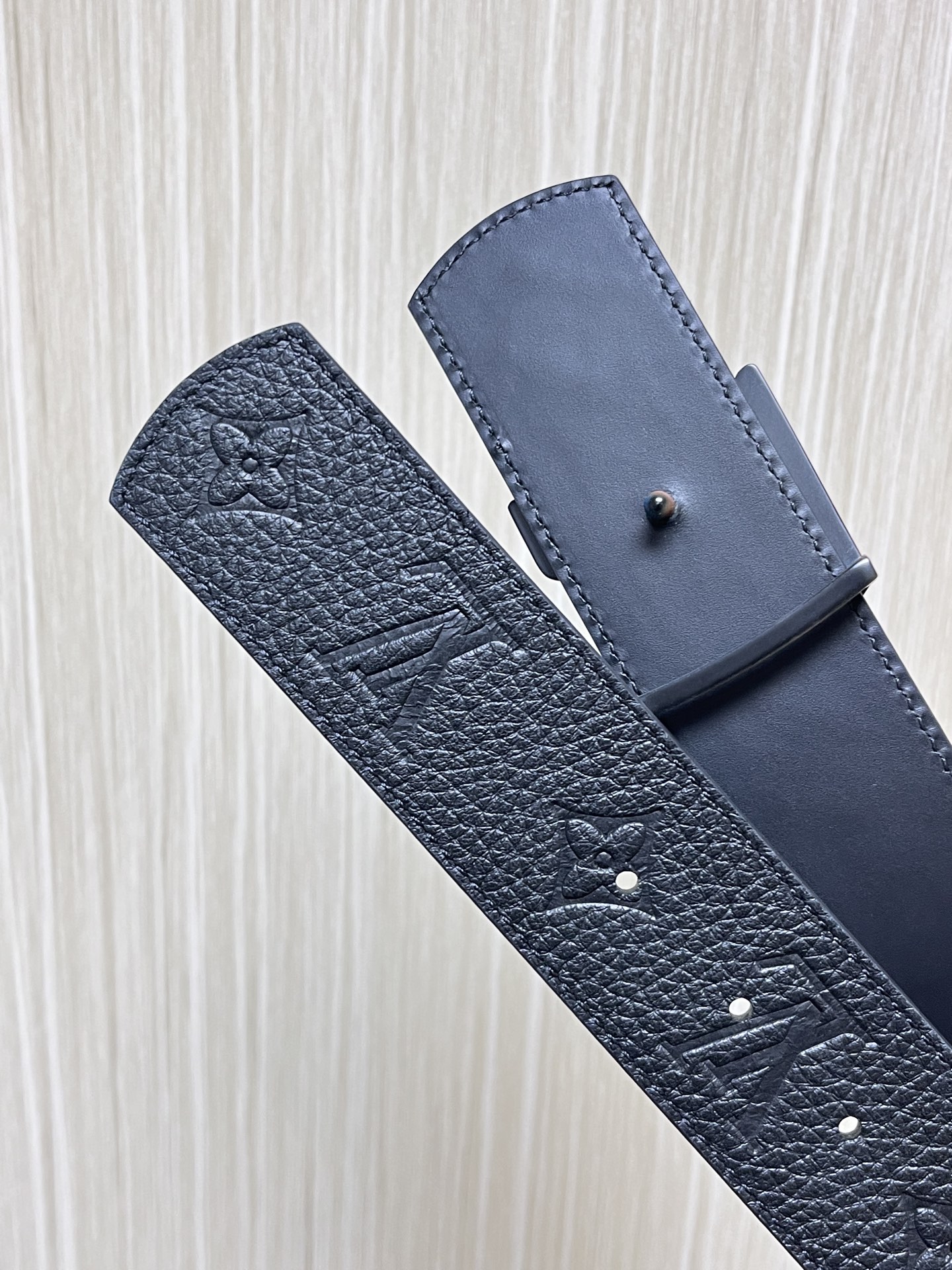 Louis Vuitton Male Leather Belt Black 40mm-l