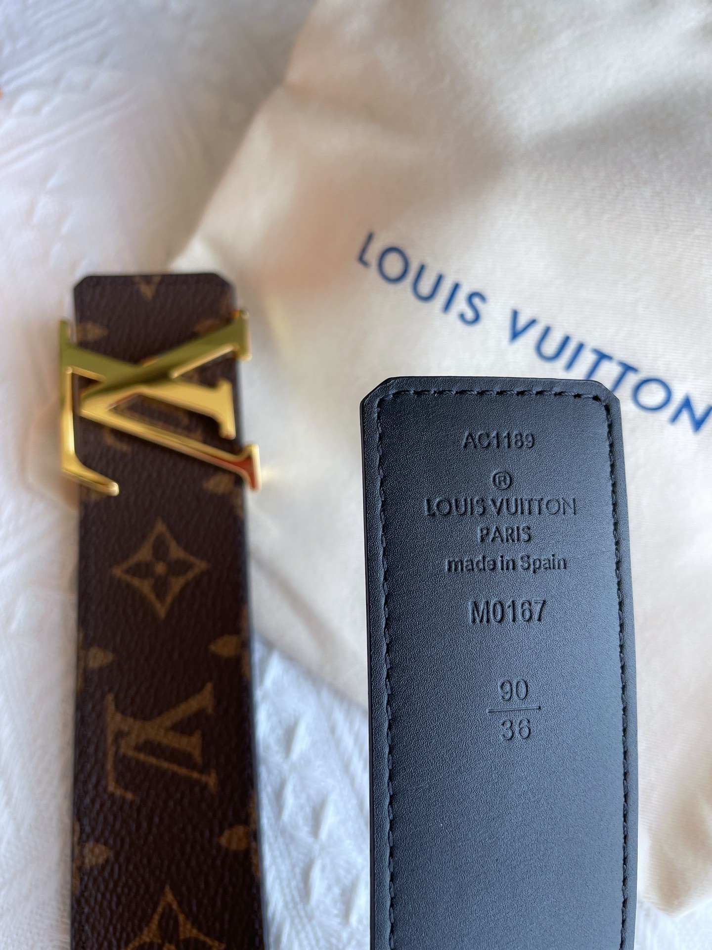 Louis Vuitton Male Basic Belt 40mm-l