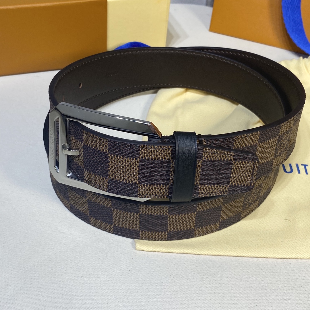 Louis Vuitton Male Leather Belt Cow Leather L