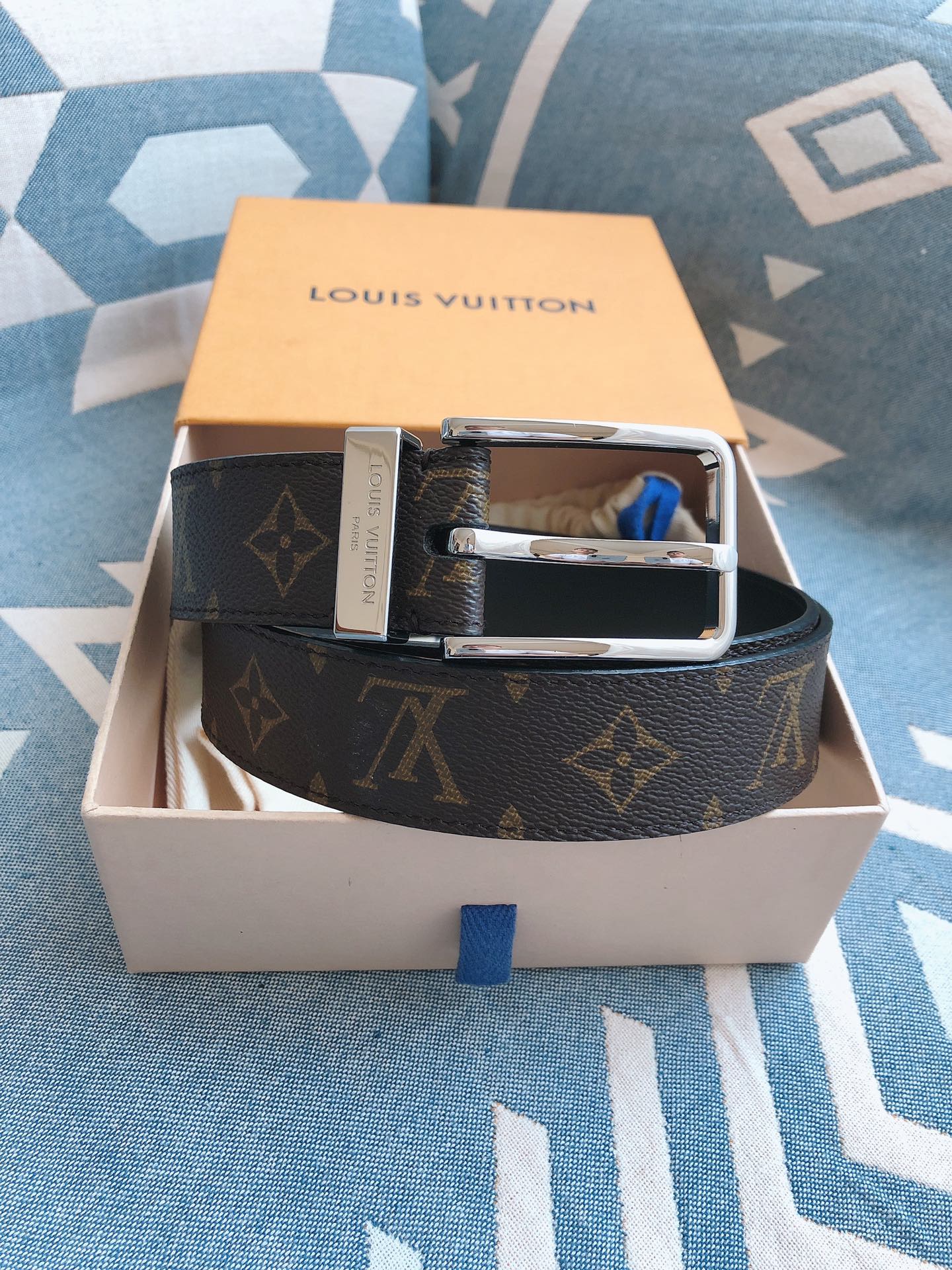 Louis Vuitton Leather Belt 35mm-l