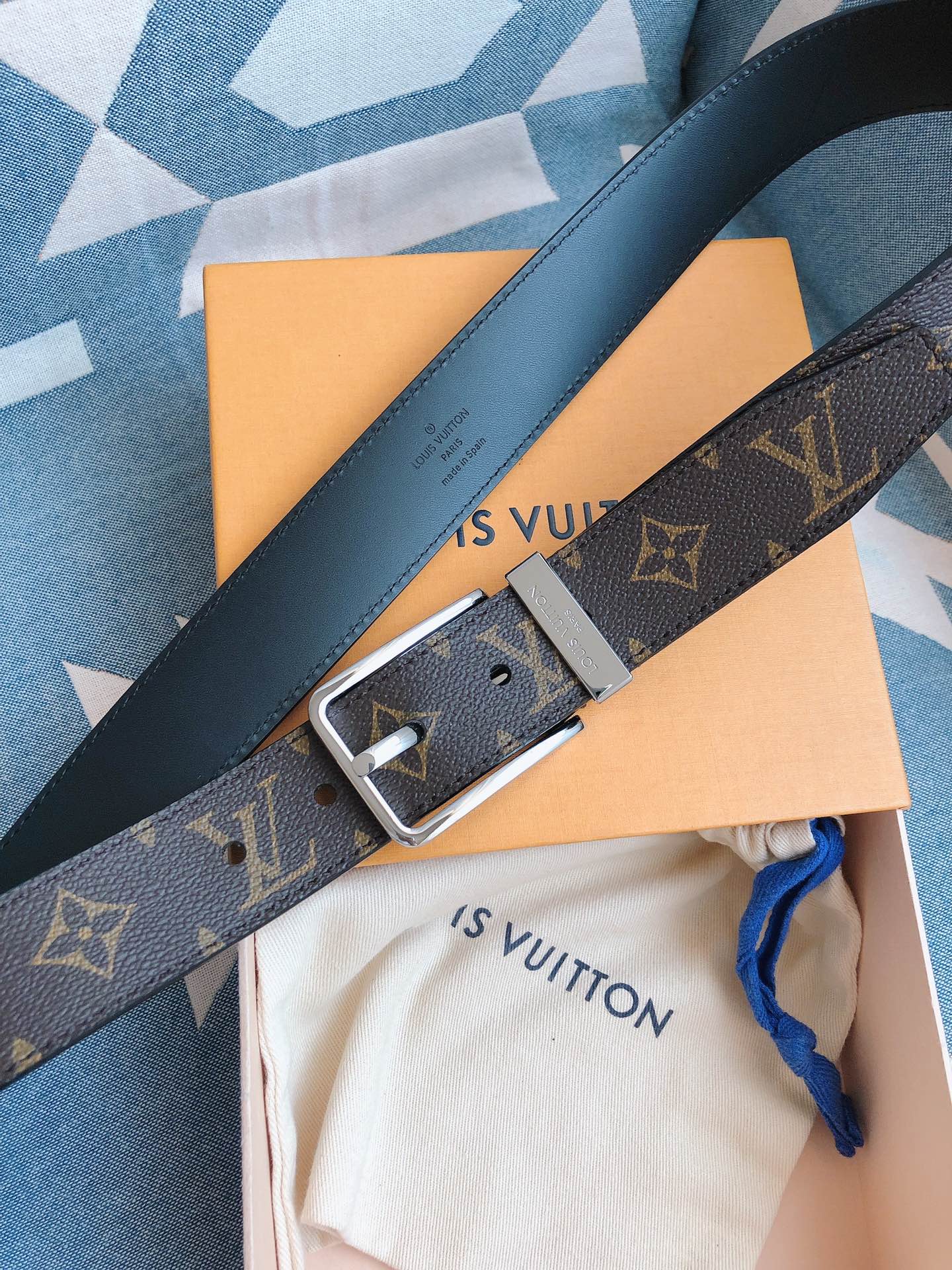 Louis Vuitton Leather Belt 35mm-l