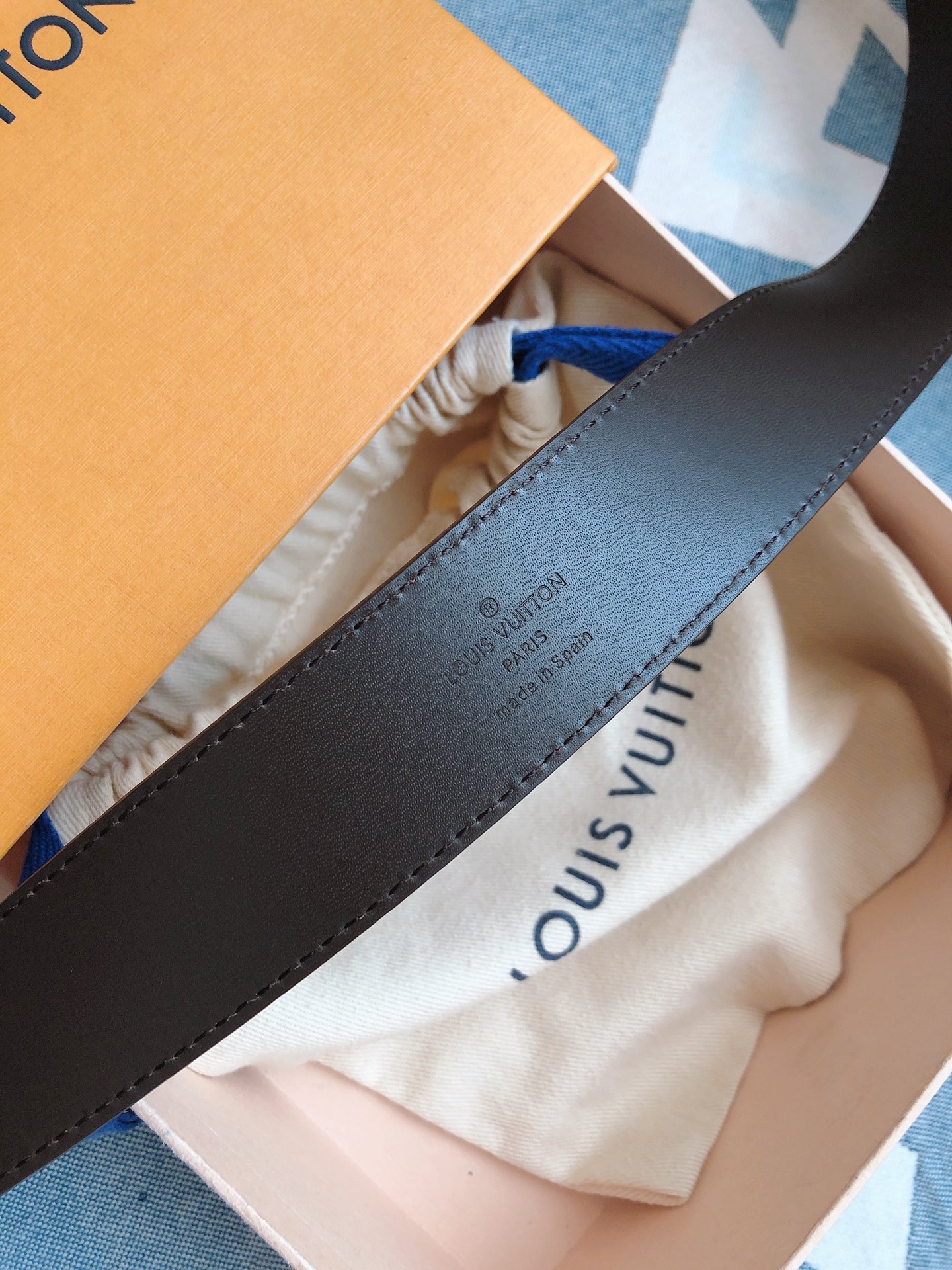 Louis Vuitton Leather Belt 35mm-l