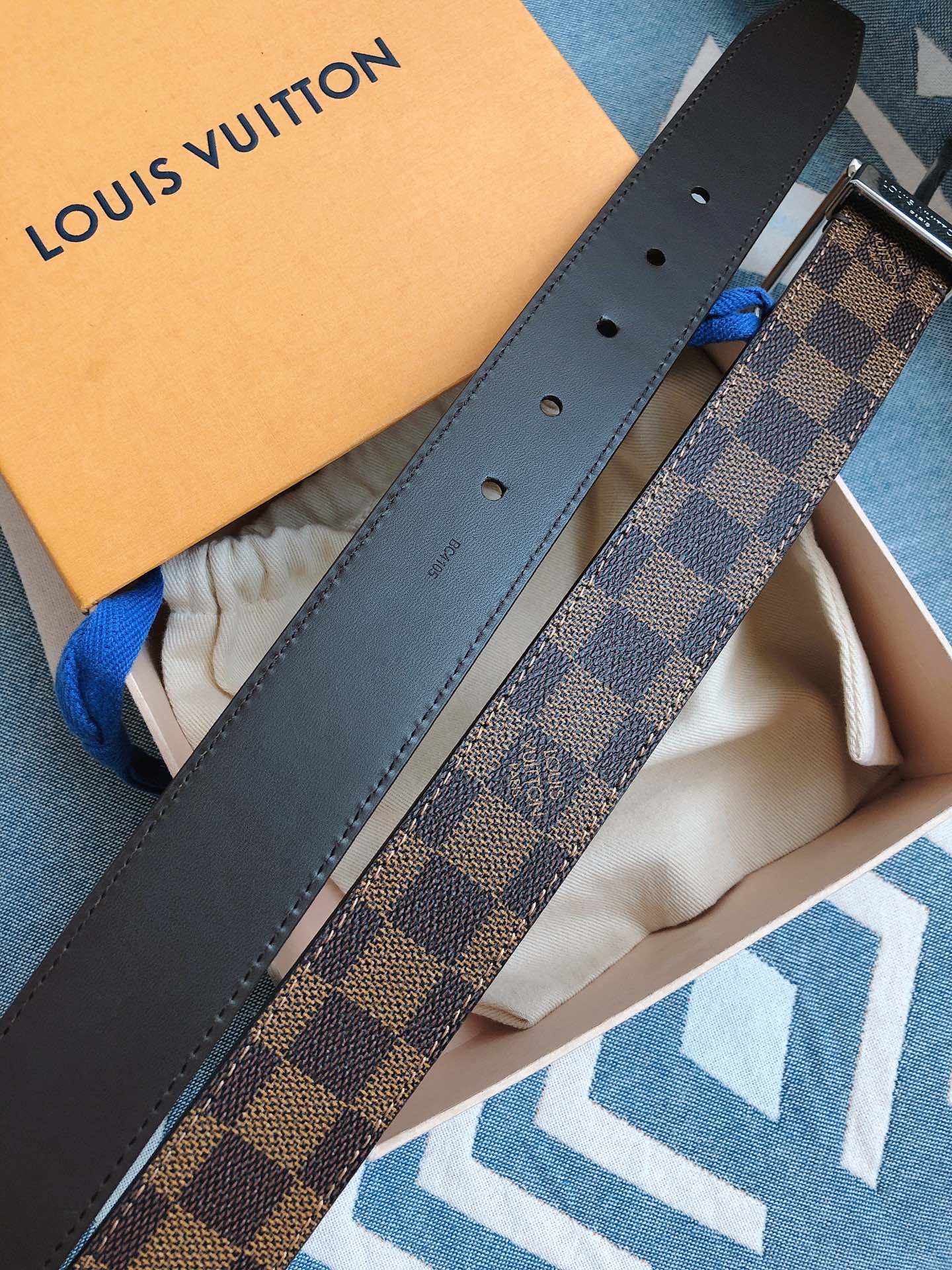 Louis Vuitton Leather Belt 35mm-l