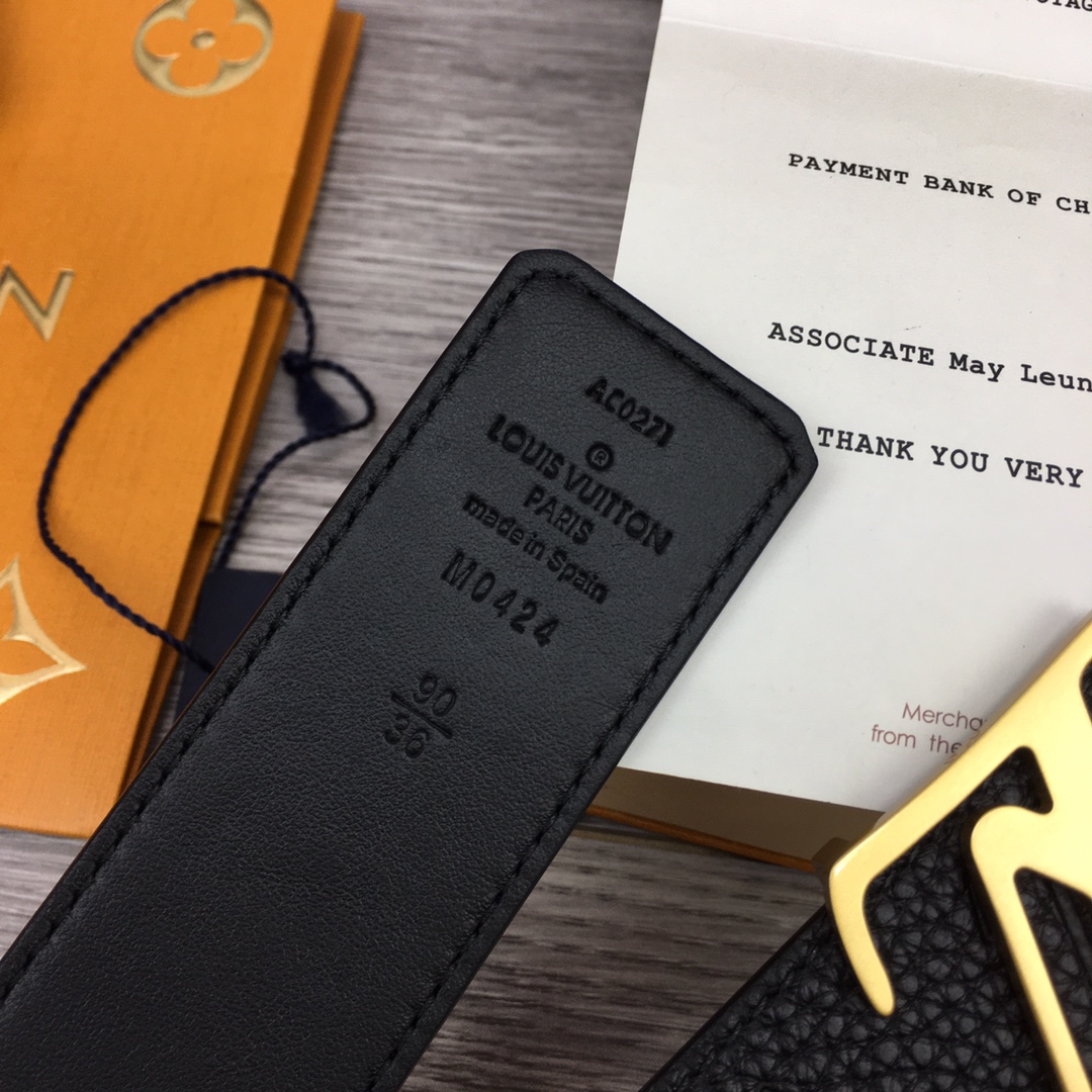 Louis Vuitton Leather Belt Top Grain Leather M-l