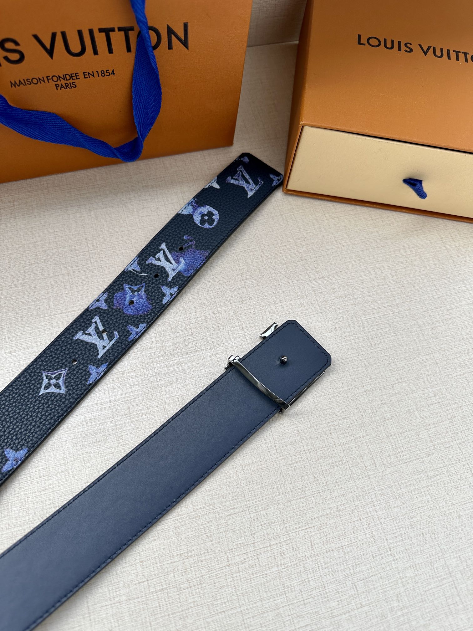 Louis Vuitton Basic Belt Top Grain Leather M-l