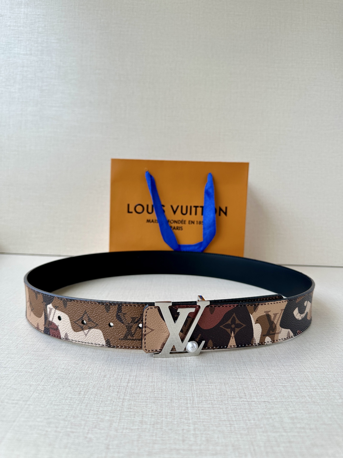 Louis Vuitton Basic Belt M-l