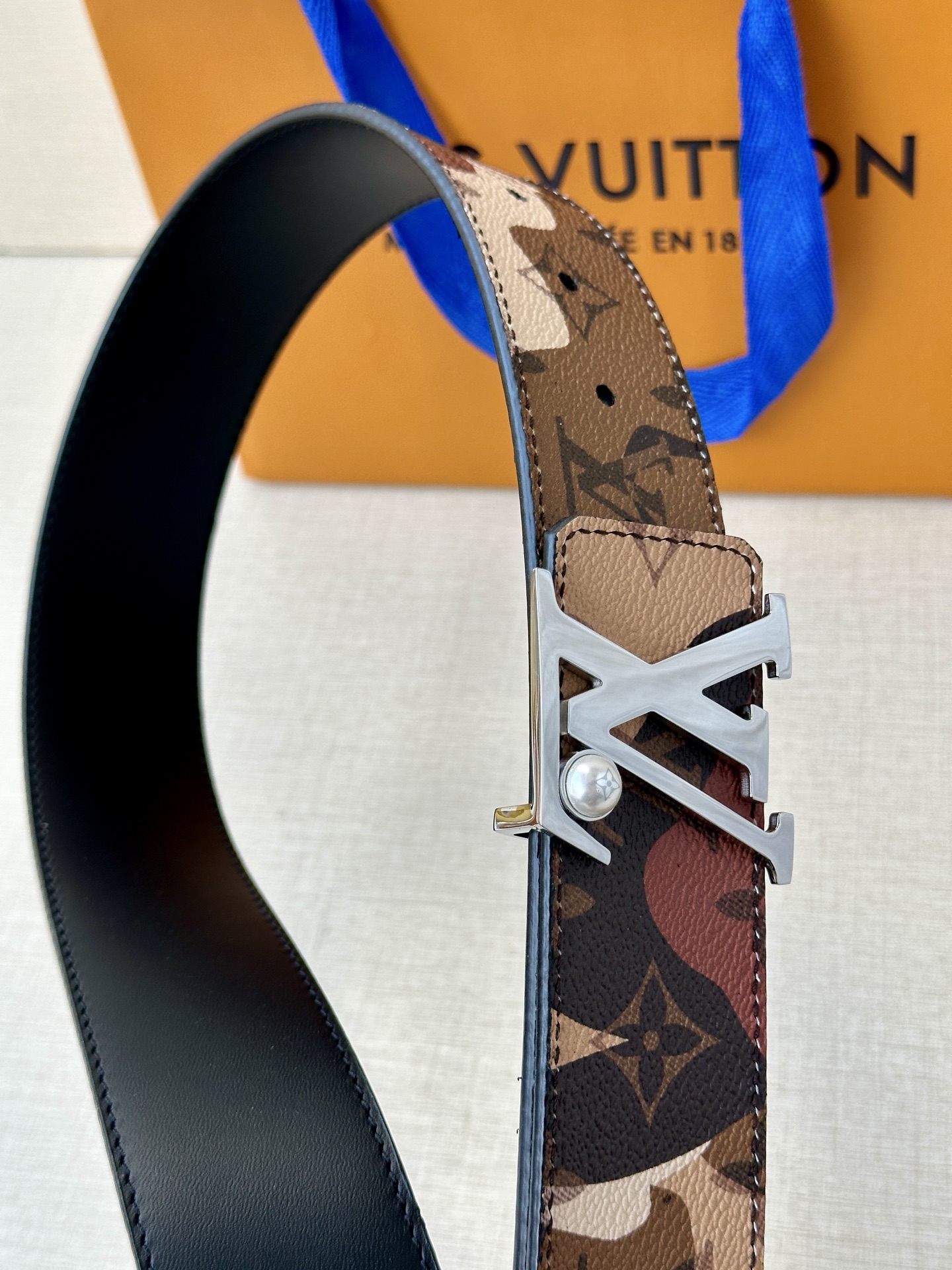 Louis Vuitton Basic Belt M-l