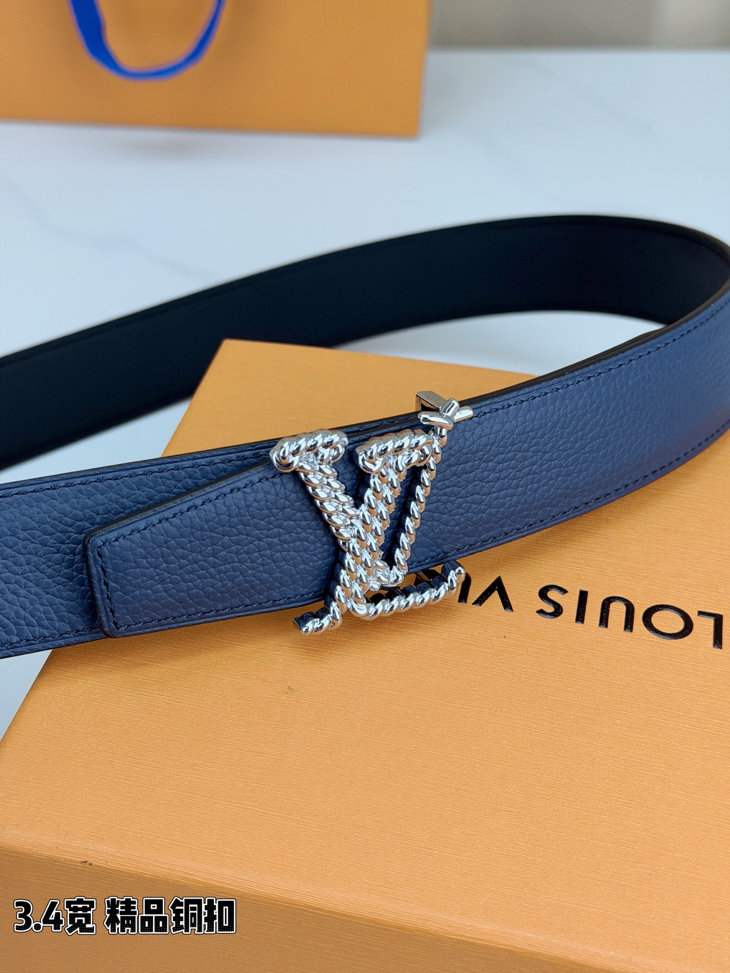 Louis Vuitton Leather Belt Top Grain Leather M-l