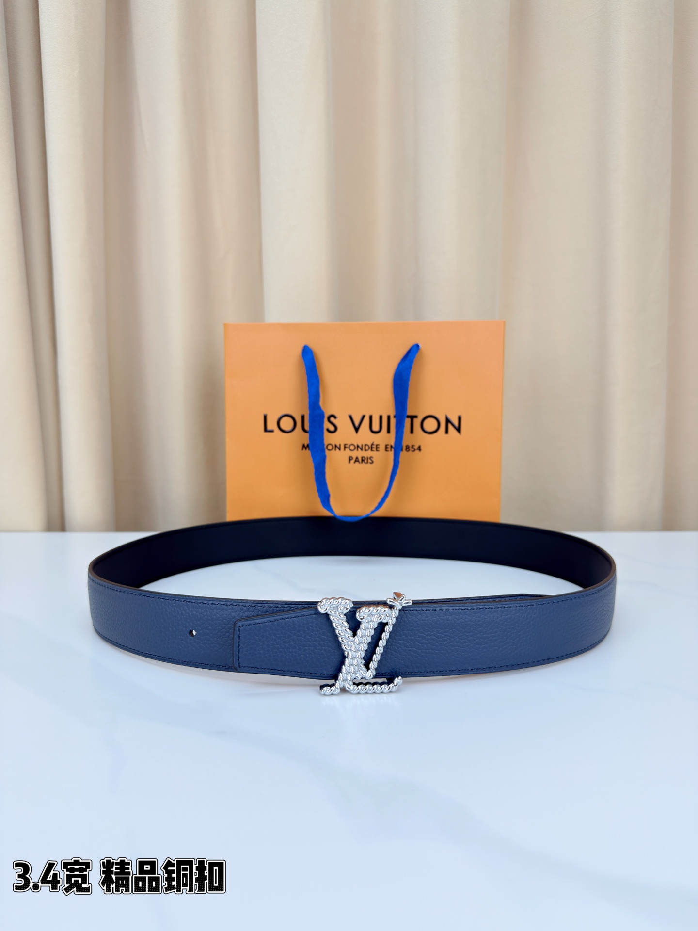 Louis Vuitton Leather Belt Top Grain Leather M-l
