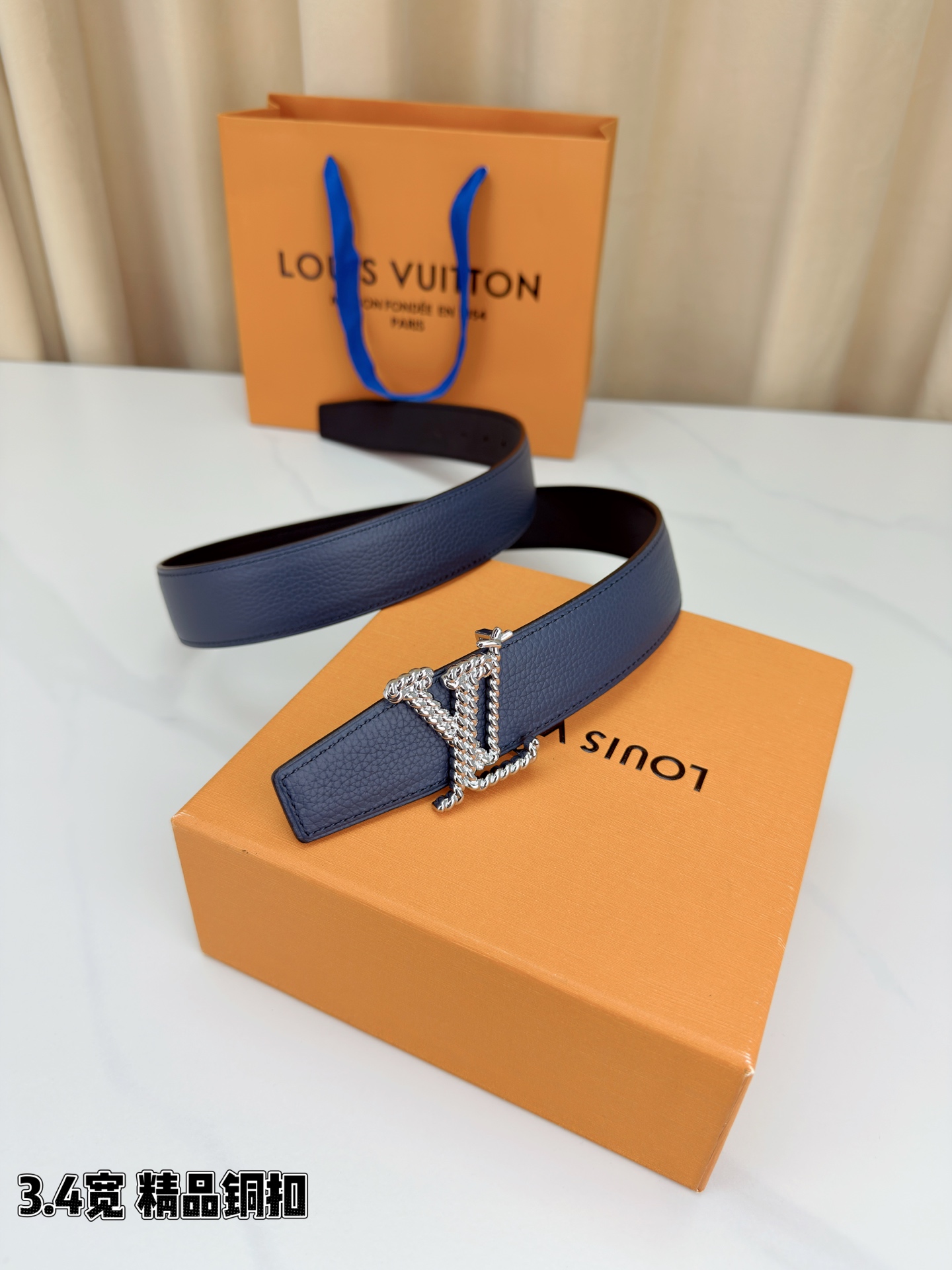 Louis Vuitton Leather Belt Top Grain Leather M-l